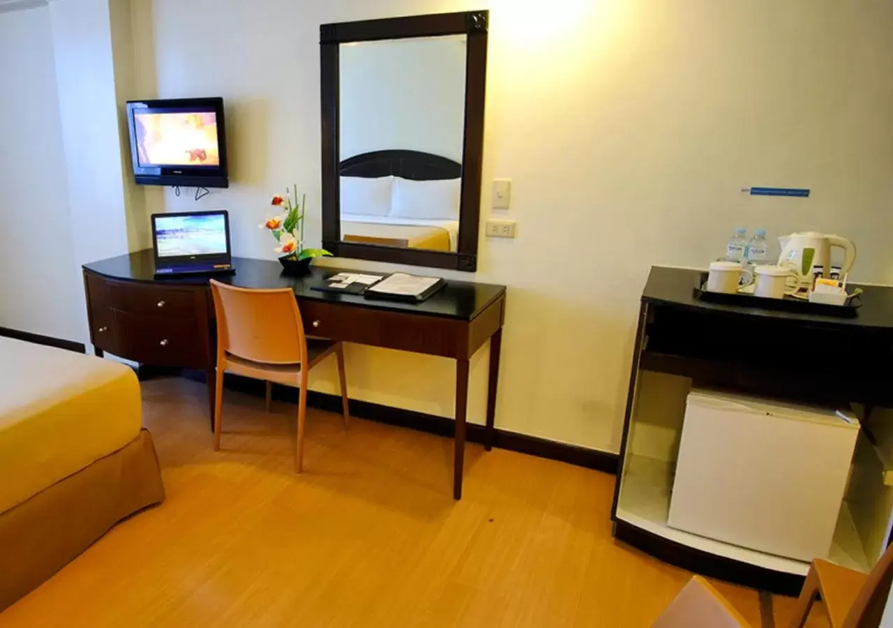 TV/Entertainment Center in Fersal Hotel Neptune Makati