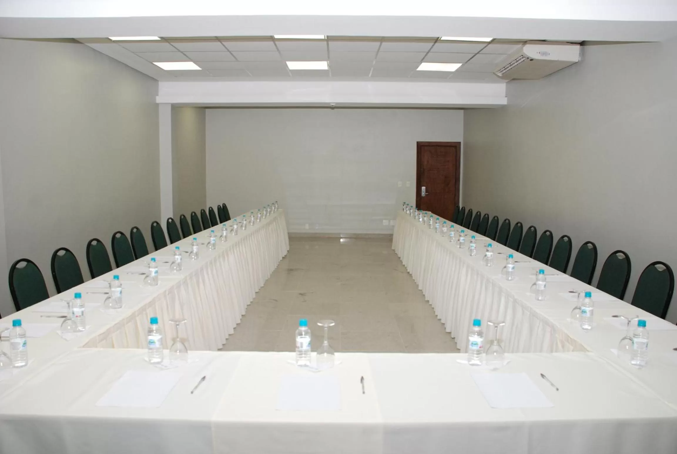 Meeting/conference room in Gran Hotel Stella Maris Urban Resort & Conventions