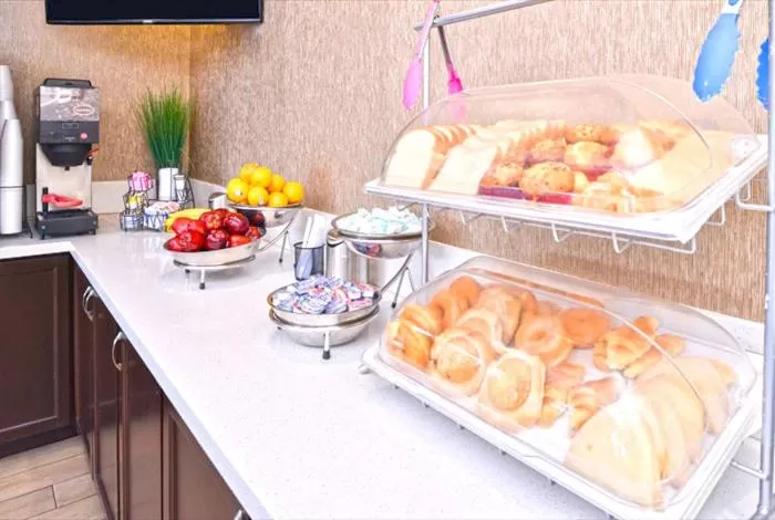 Breakfast in Americas Best Value Inn-Near NRG Park/Medical Center