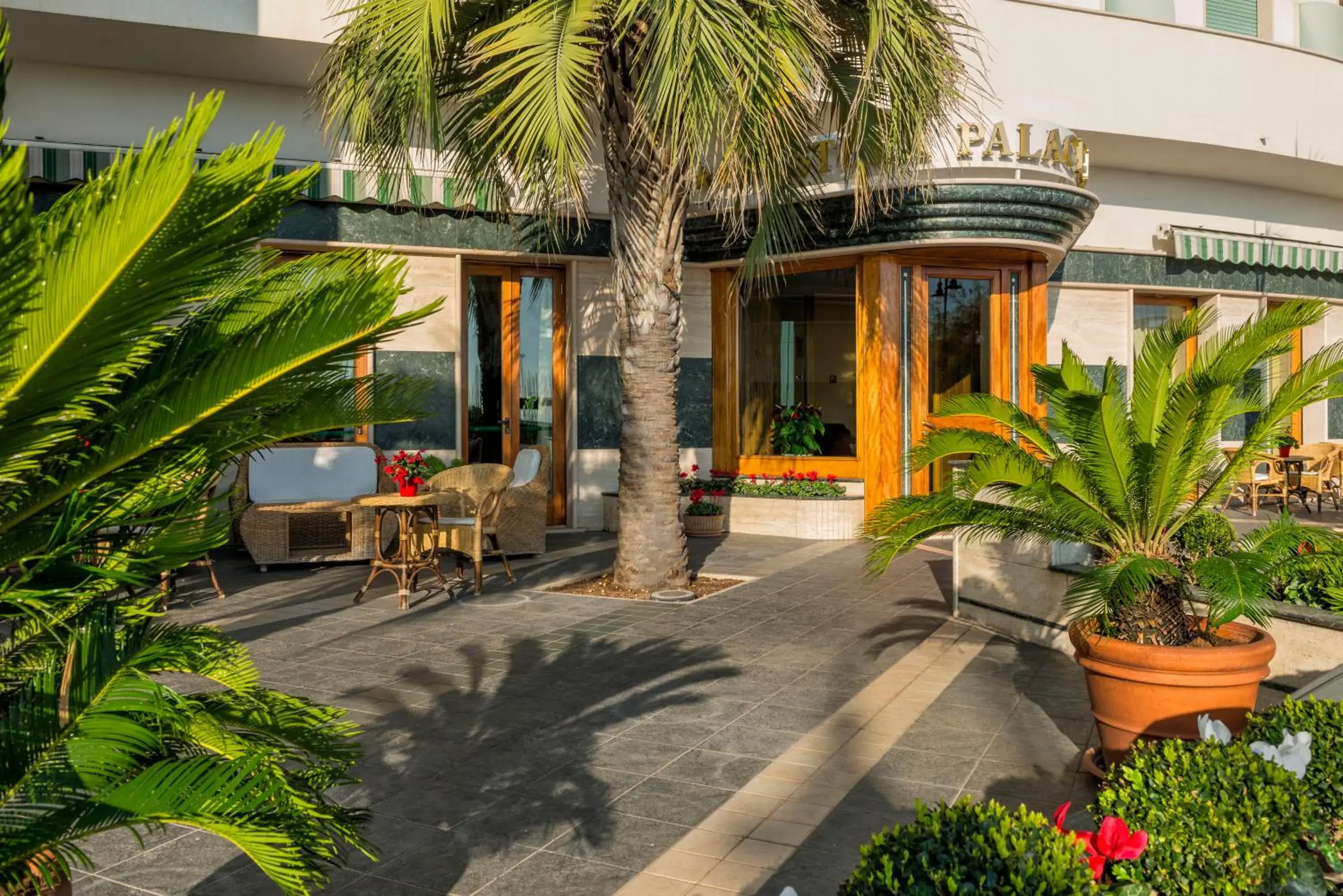 Balcony/Terrace in Astura Palace Hotel