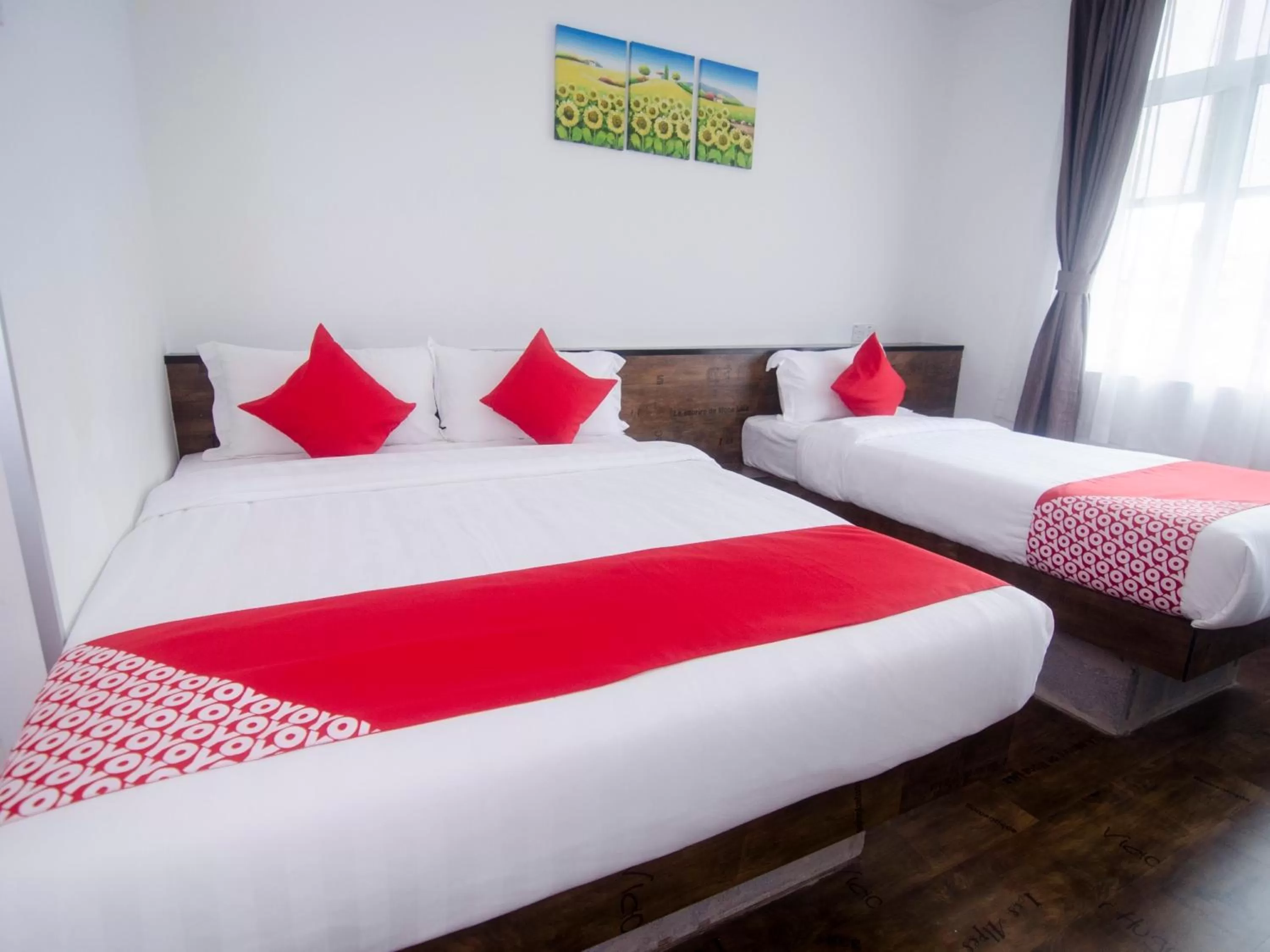 Bedroom, Bed in OYO 836 Mandurah Room & Cafe