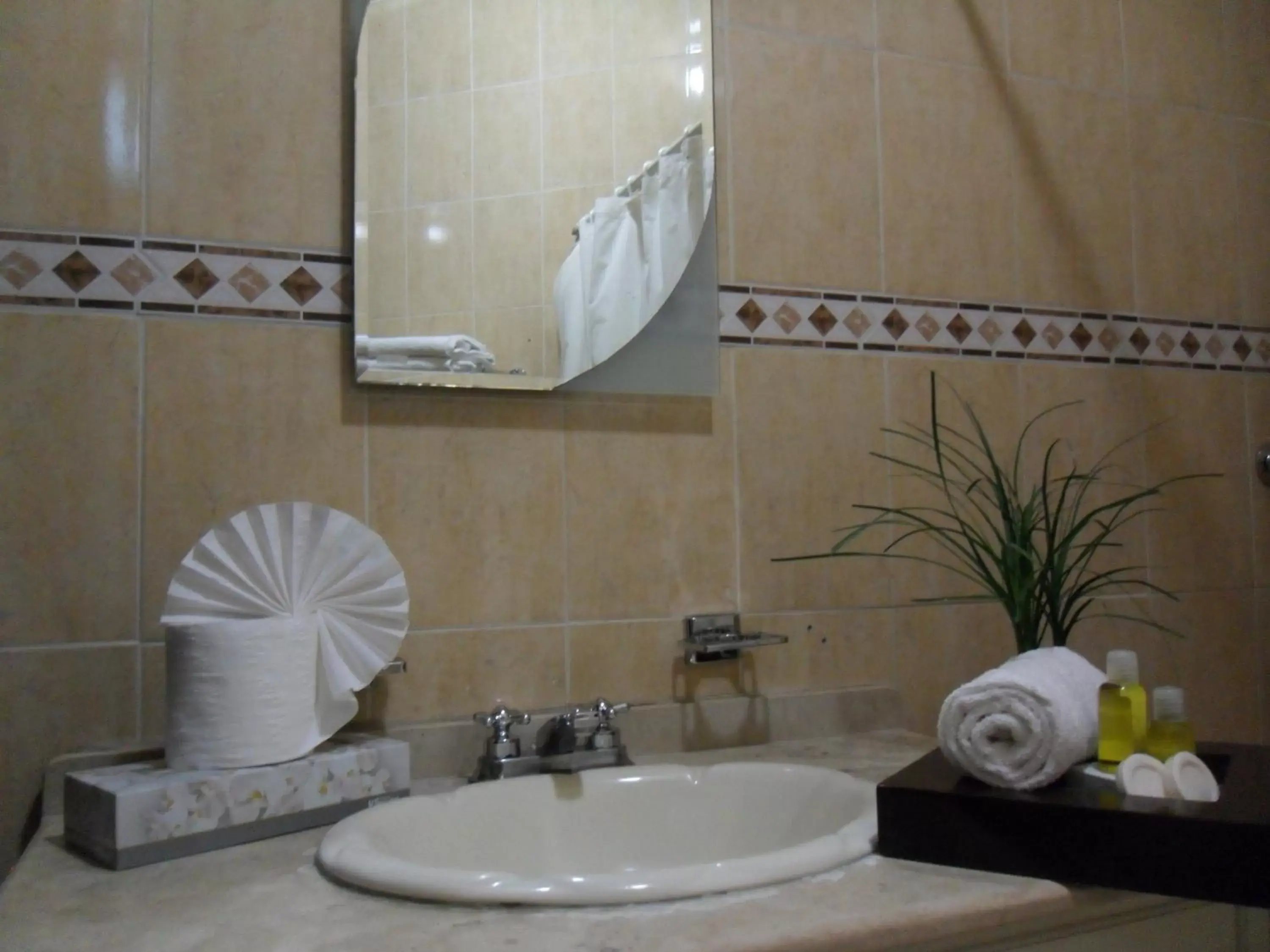 Shower, Bathroom in Hotel Suite Azomali