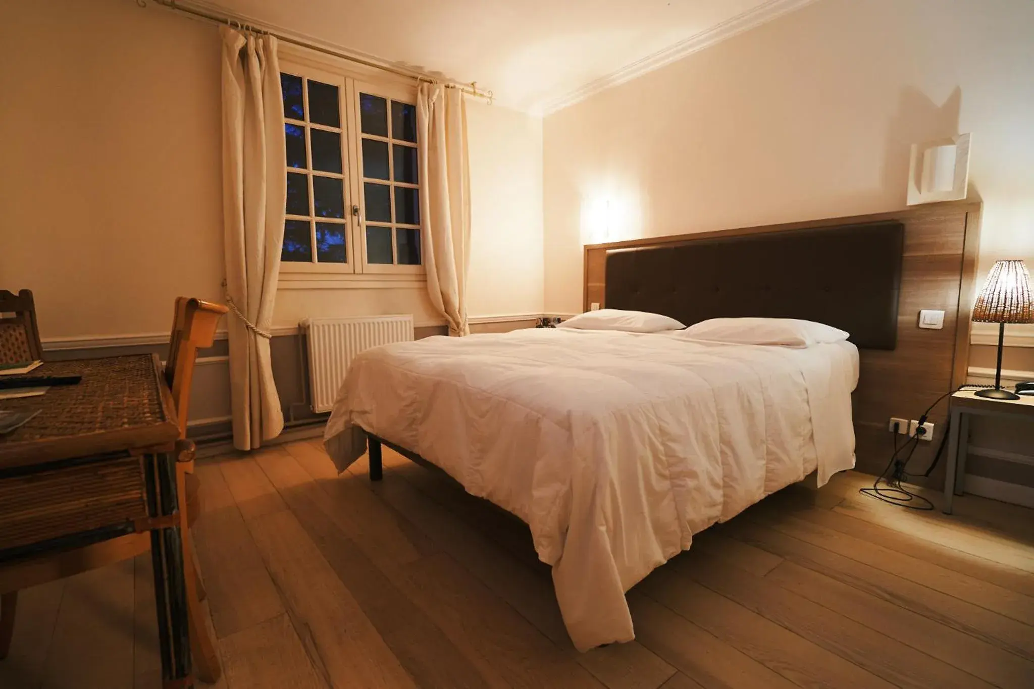 Bed in Hôtel La Flambée