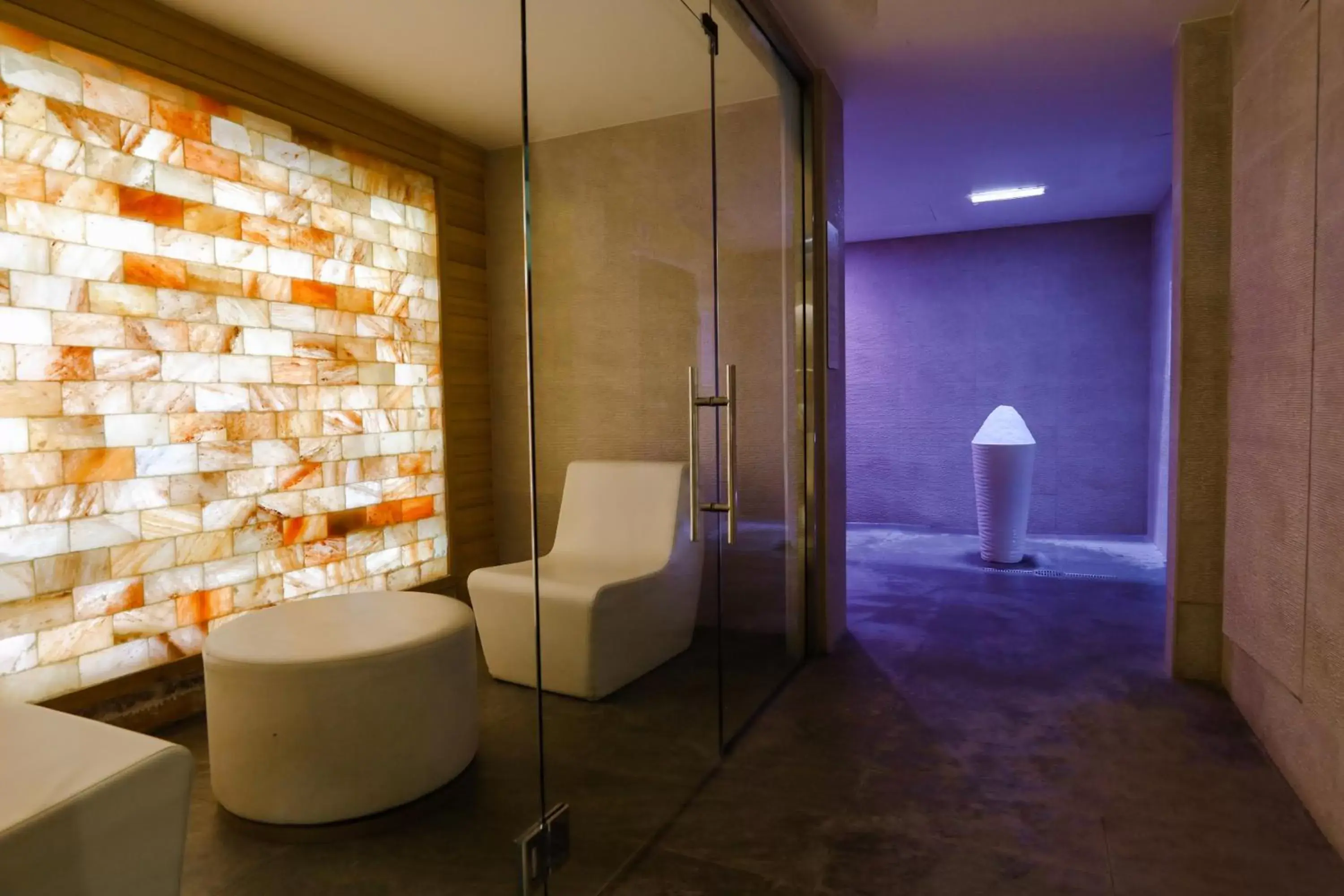 Spa and wellness centre/facilities, Bathroom in Résidence Pierre & Vacances Premium Presqu'Ile de la Touques