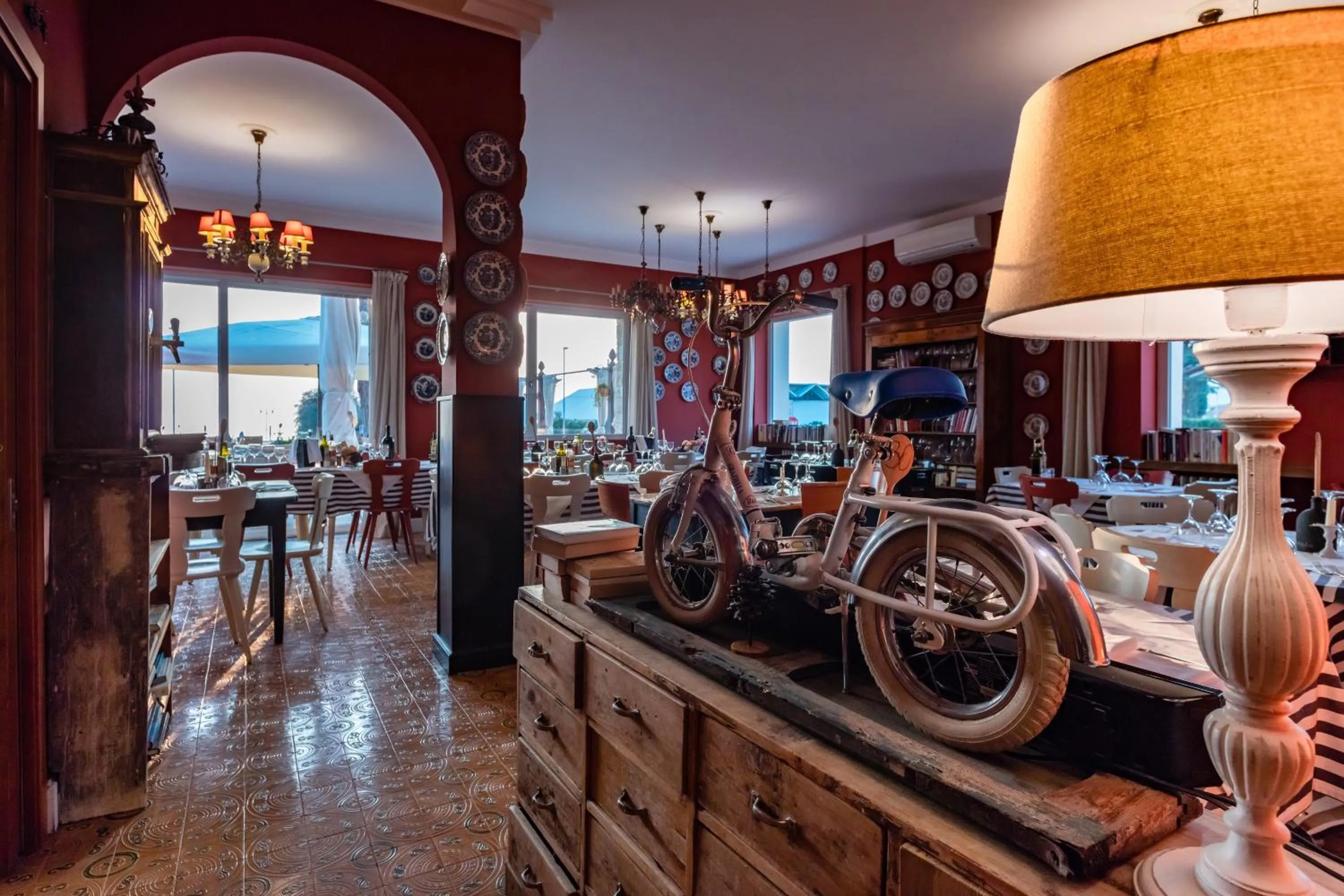 Restaurant/places to eat in Hotel Maximilian