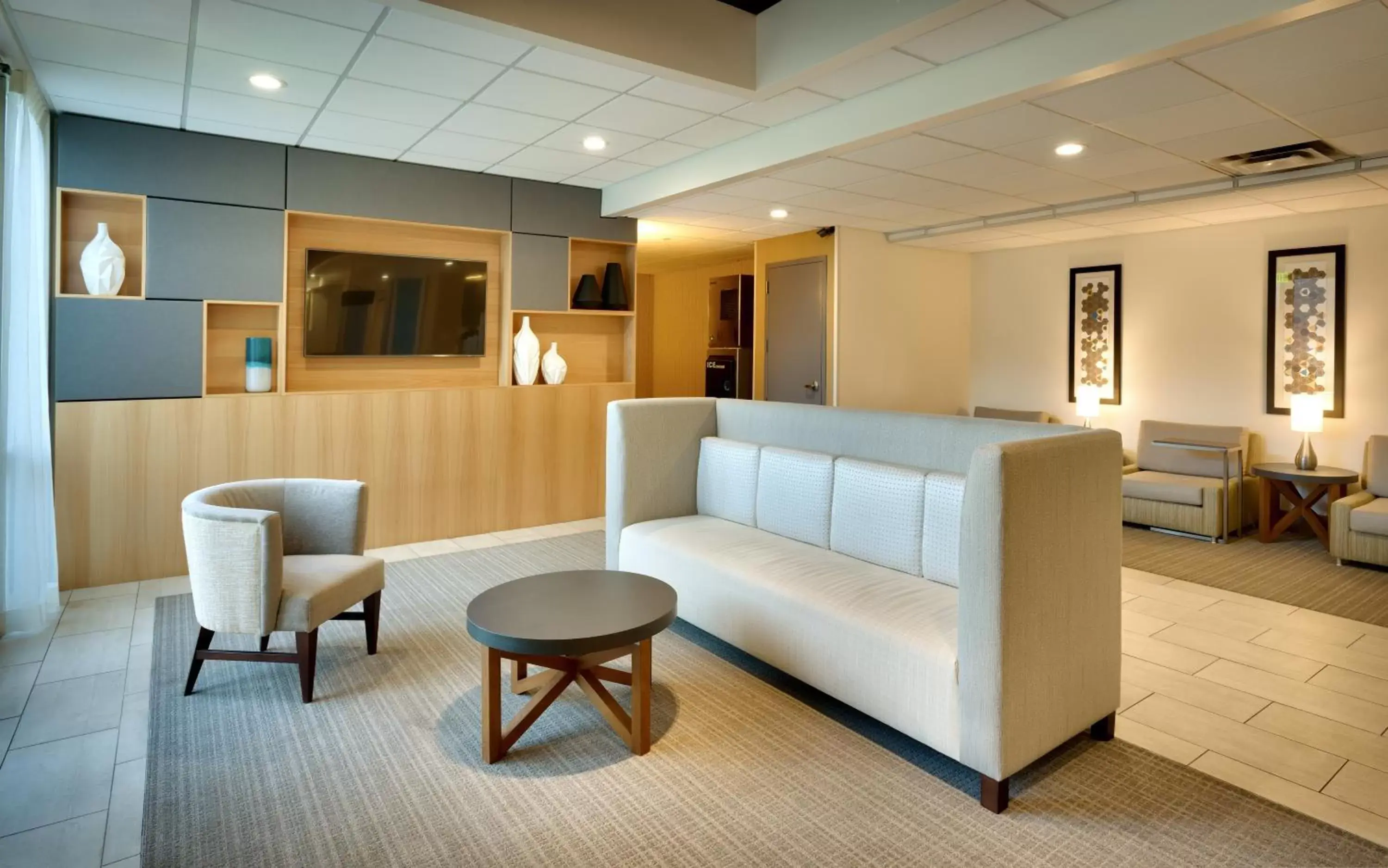 Property building in Holiday Inn Express & Suites American Fork - North Provo, an IHG Hotel