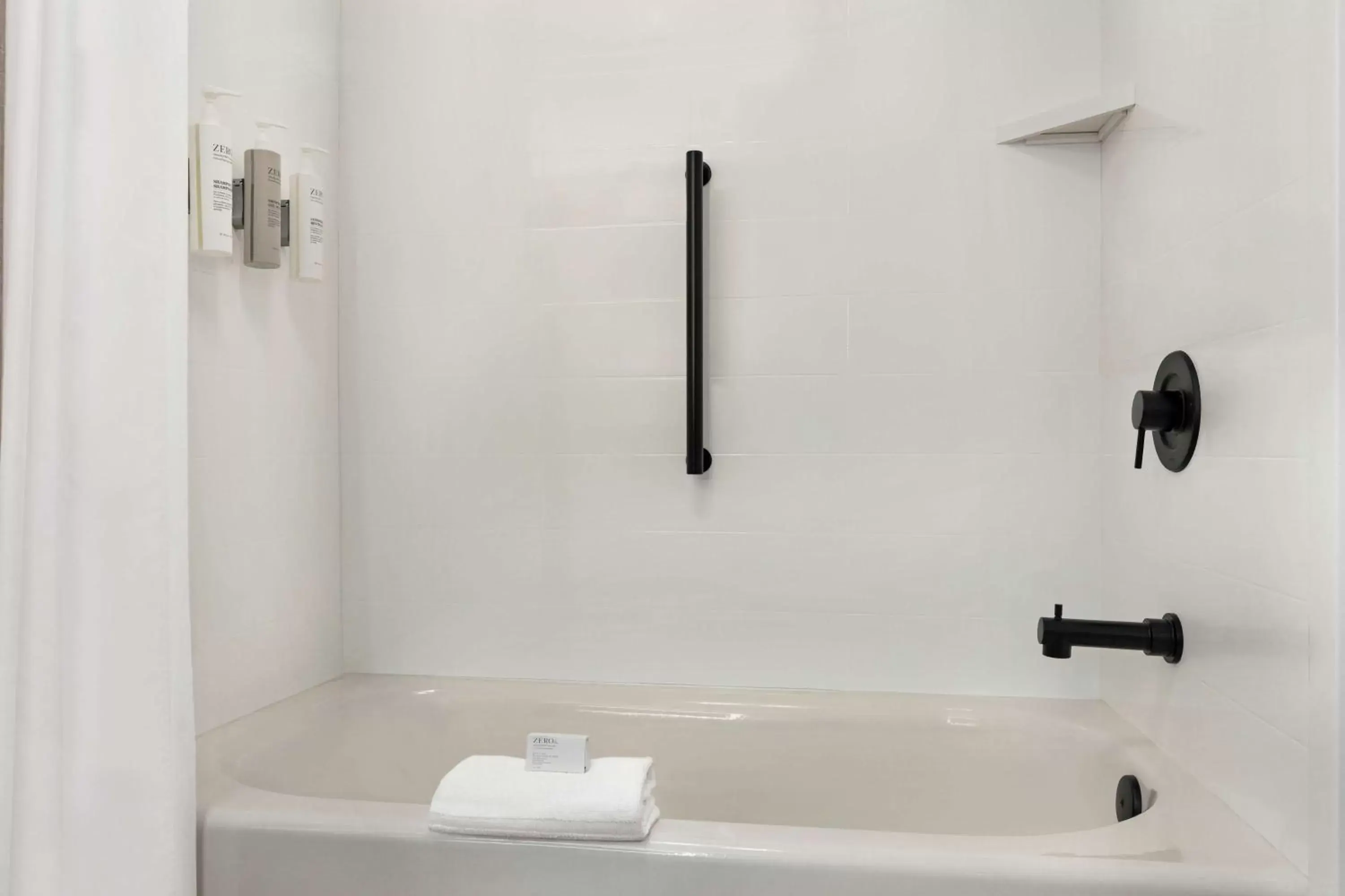 Bathroom in Hampton Inn & Suites Greenville-Downtown-Riverplace