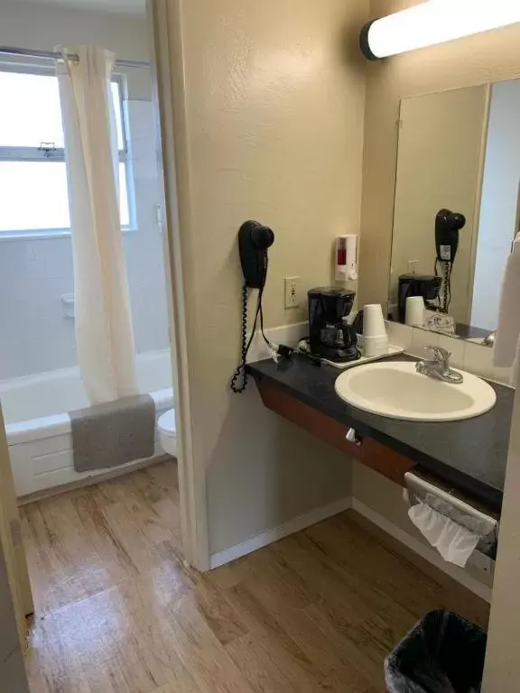 Bathroom in Economy Inn
