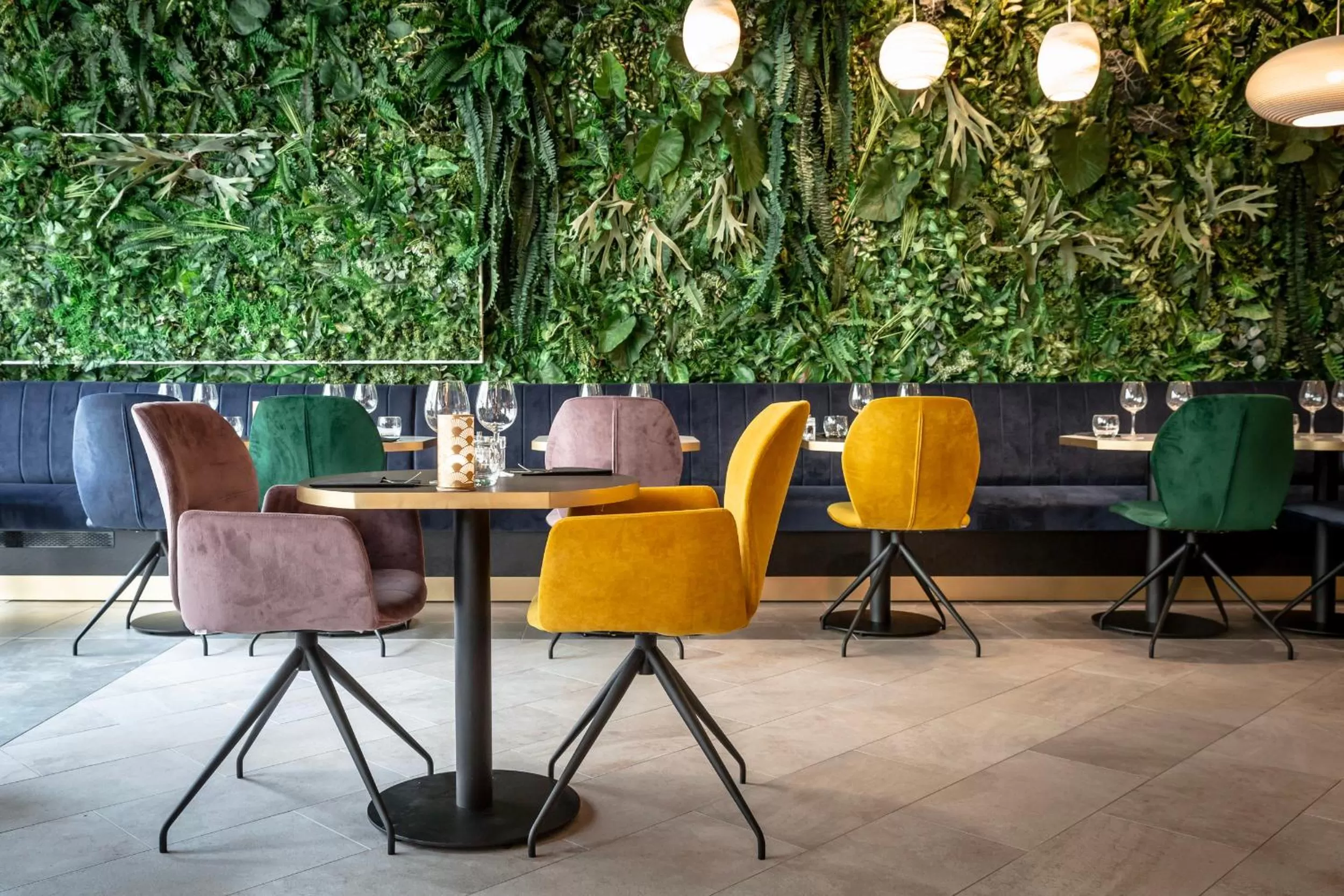 Restaurant/places to eat in voco Strasbourg Centre - The Garden by IHG