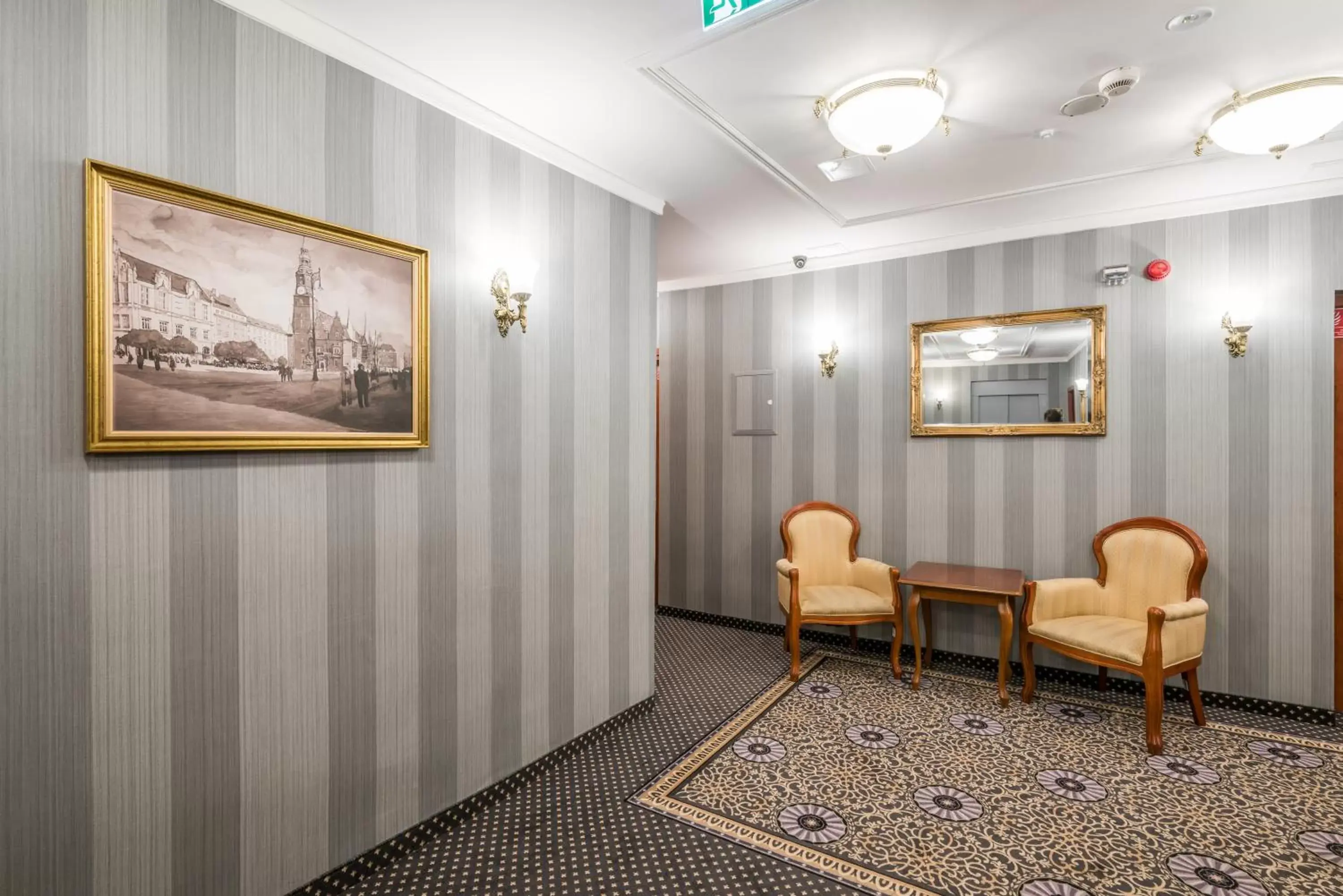 Lobby or reception, Seating Area in Hotel Europejski Wrocław Centrum