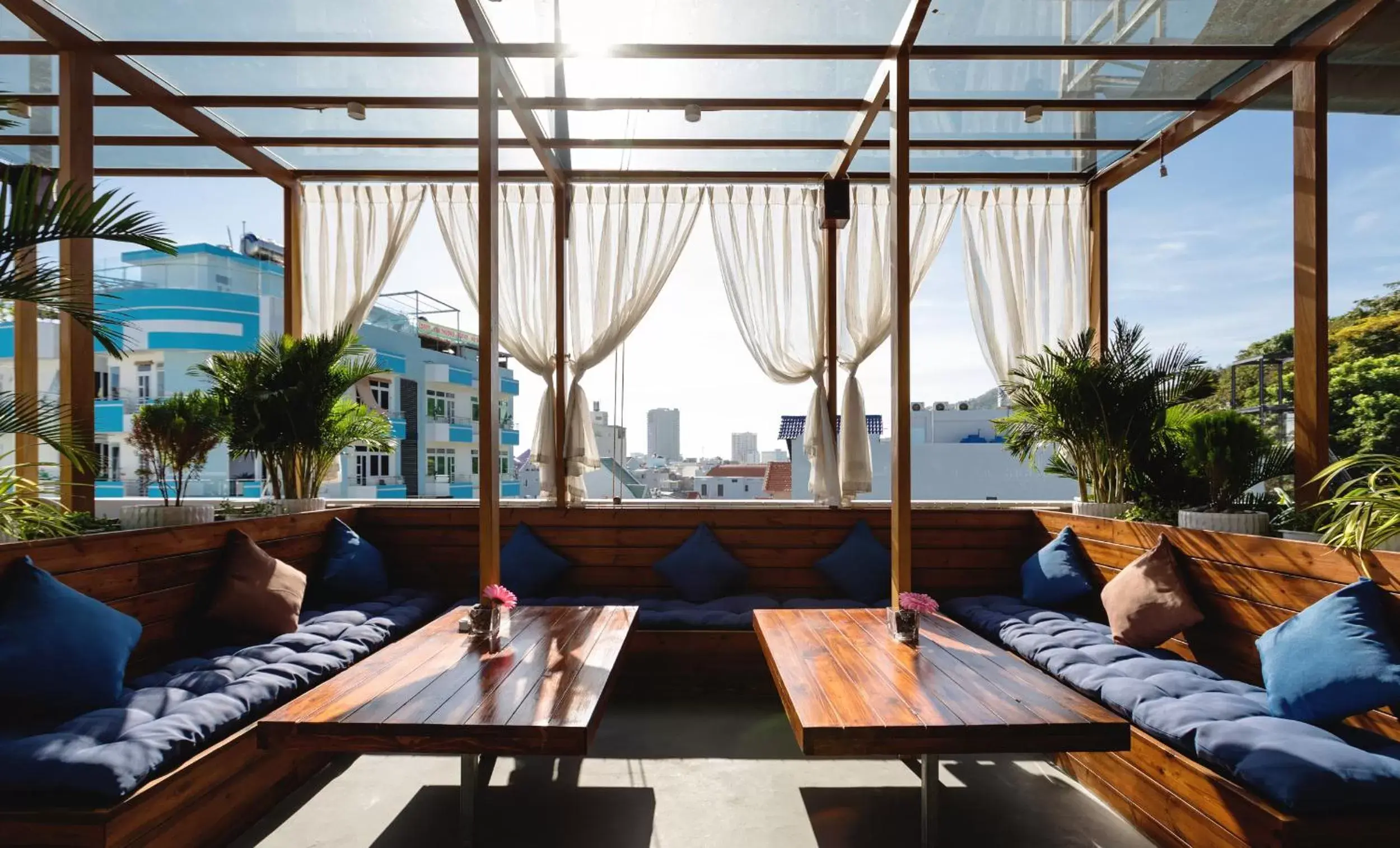 Balcony/Terrace, Seating Area in The Wind Mountainside Hotel