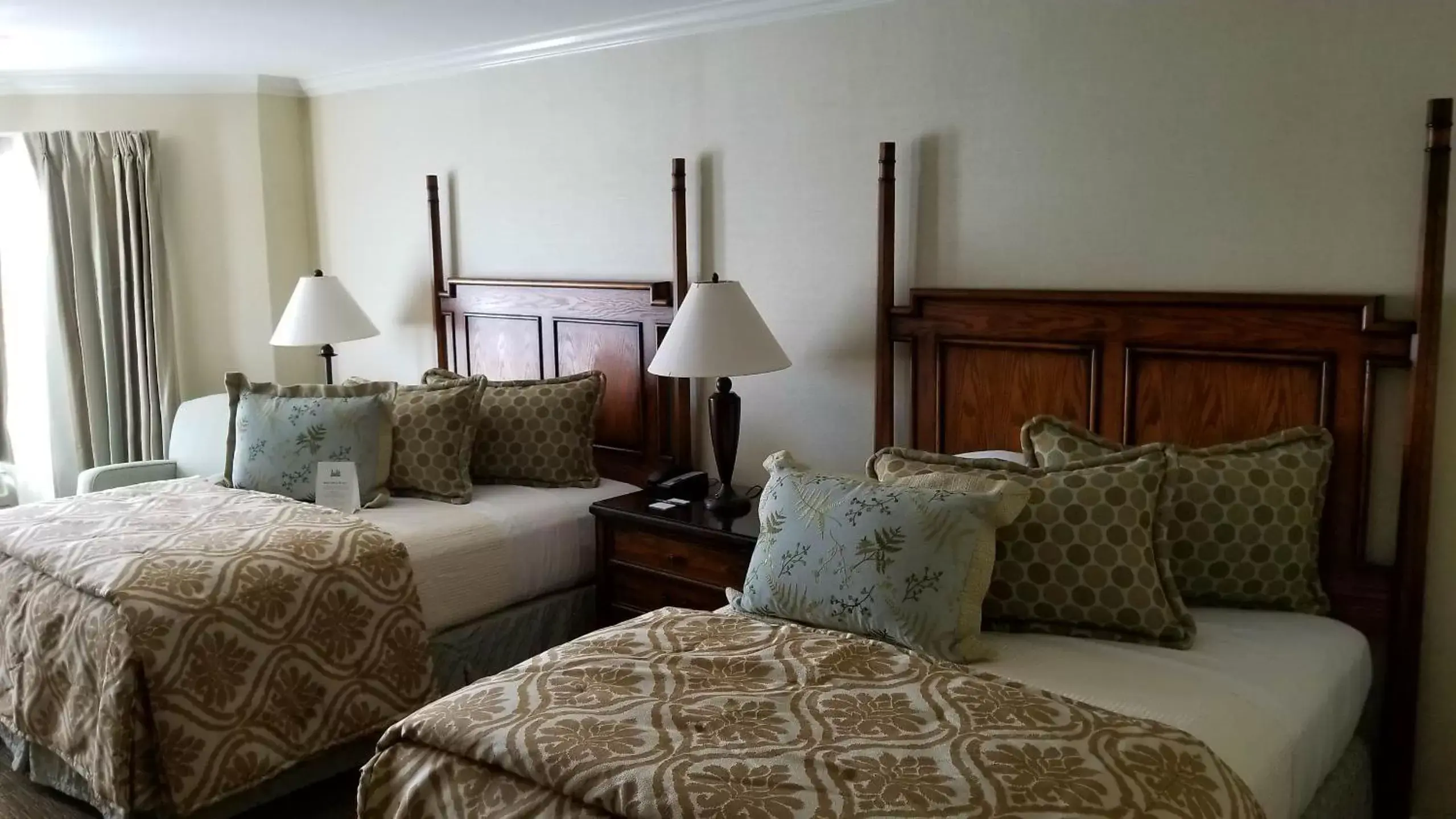 Photo of the whole room, Bed in Chelsea Inn