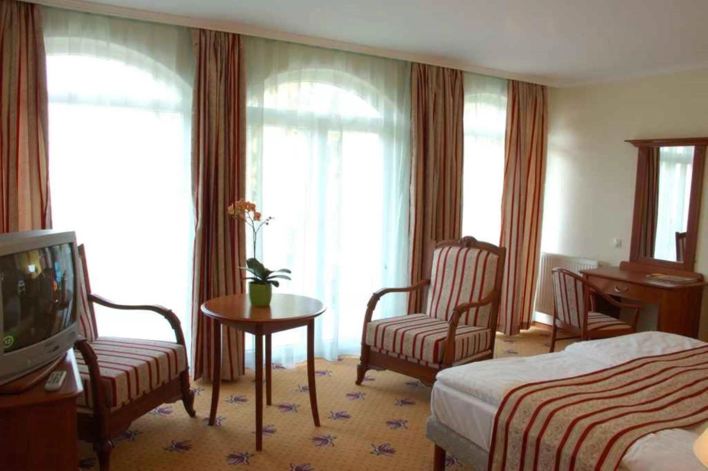 Photo of the whole room, Bed in SANTE Hévíz