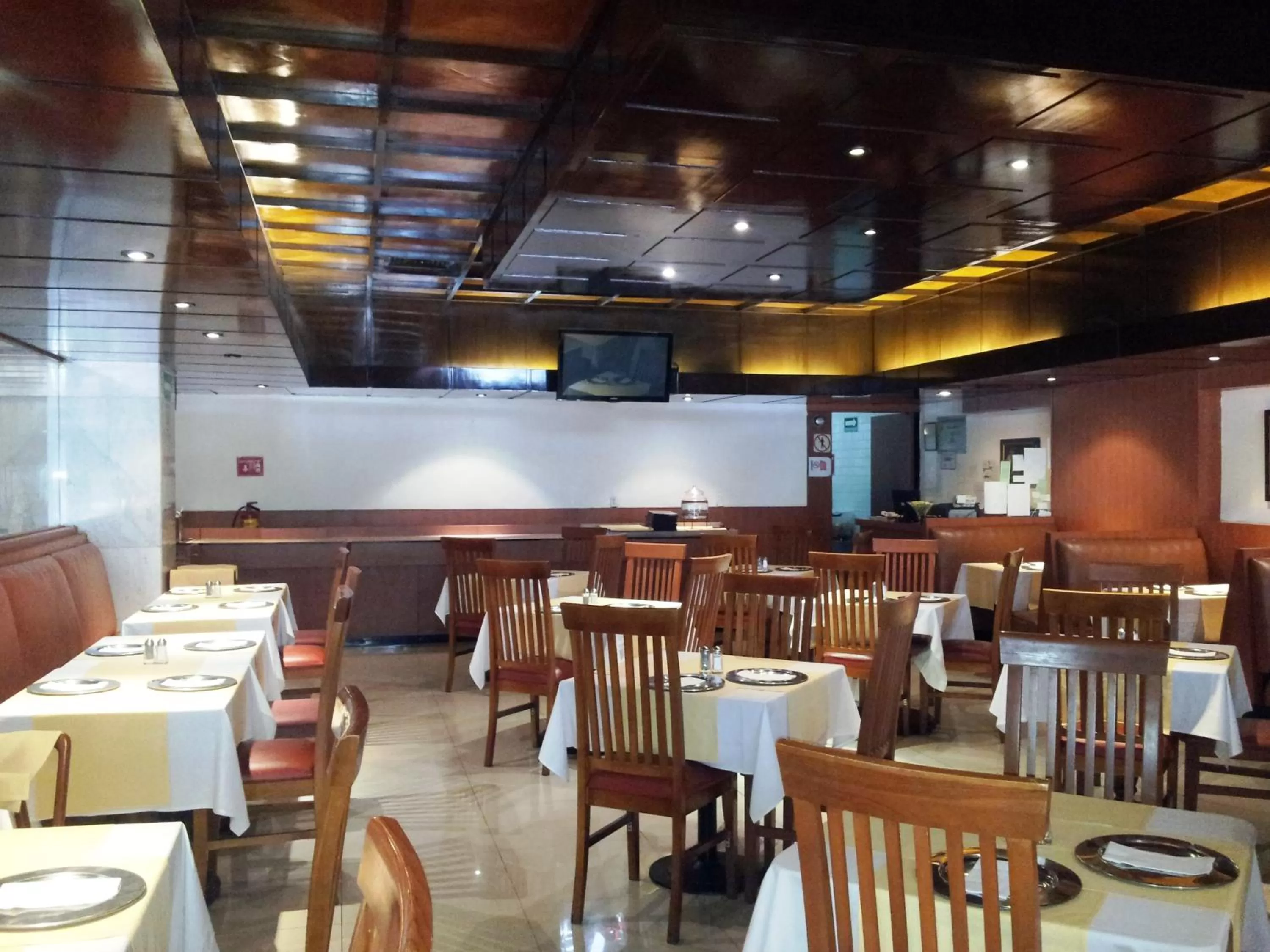 Restaurant/places to eat in Corinto Hotel