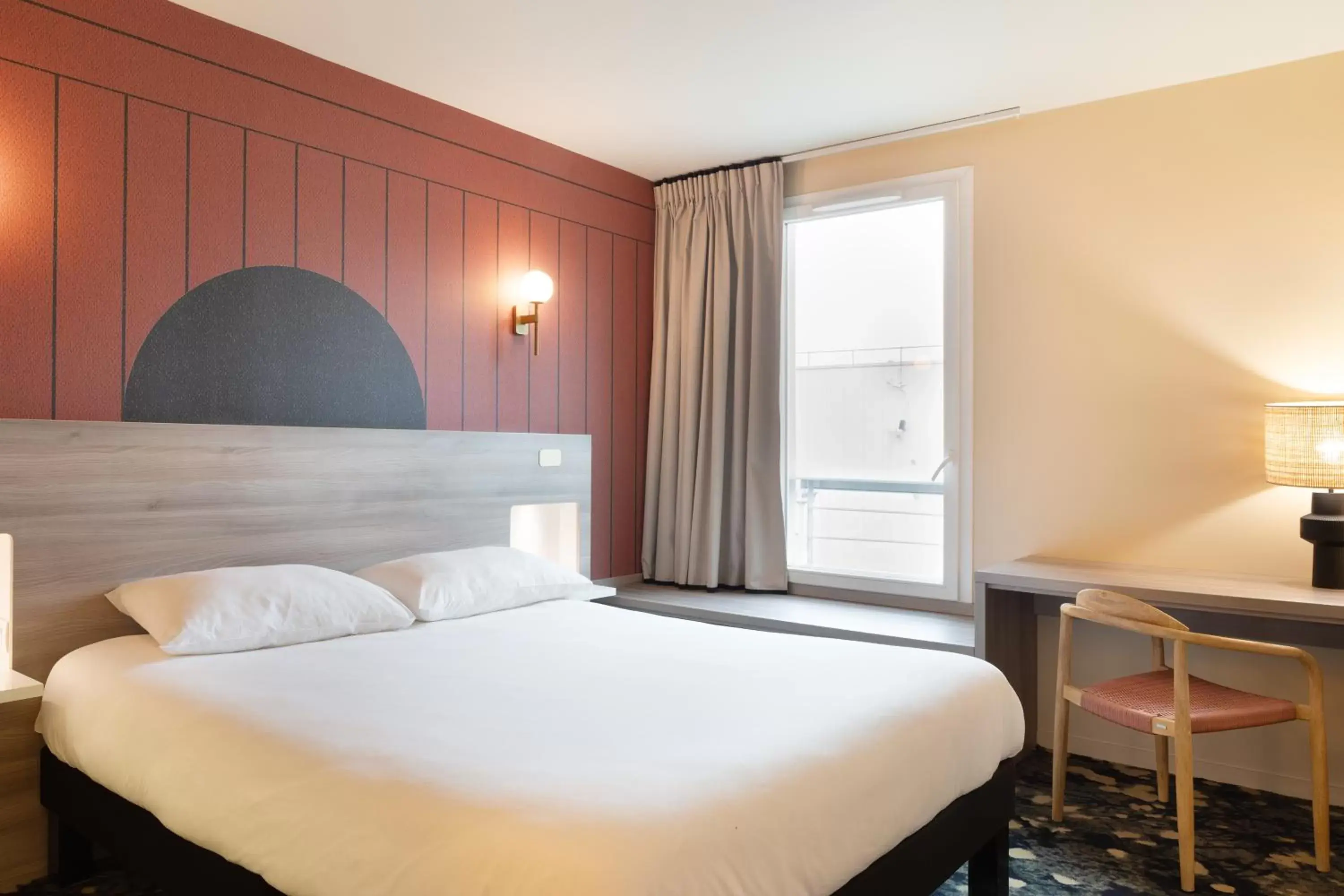 Bedroom, Bed in ibis Styles Versailles Saint Quentin en Yvelines