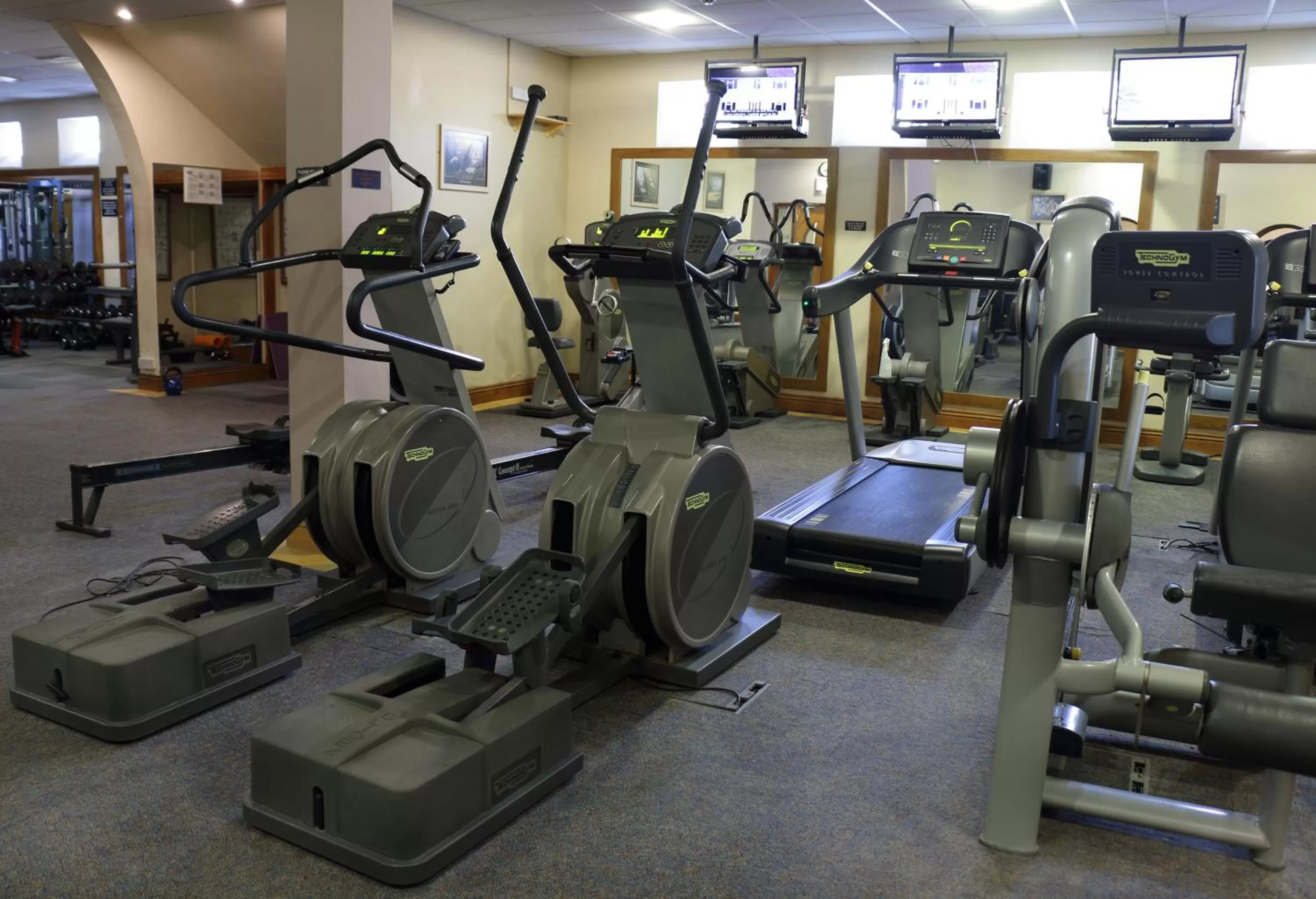 Fitness centre/facilities in Seven Oaks Hotel