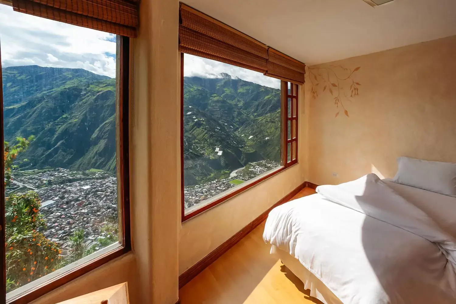 Suite with City View in Luna Volcán, Adventure SPA - formerly Luna Runtún Suite with City View in Luna Volcán, Adventure SPA - formerly Luna Runtún