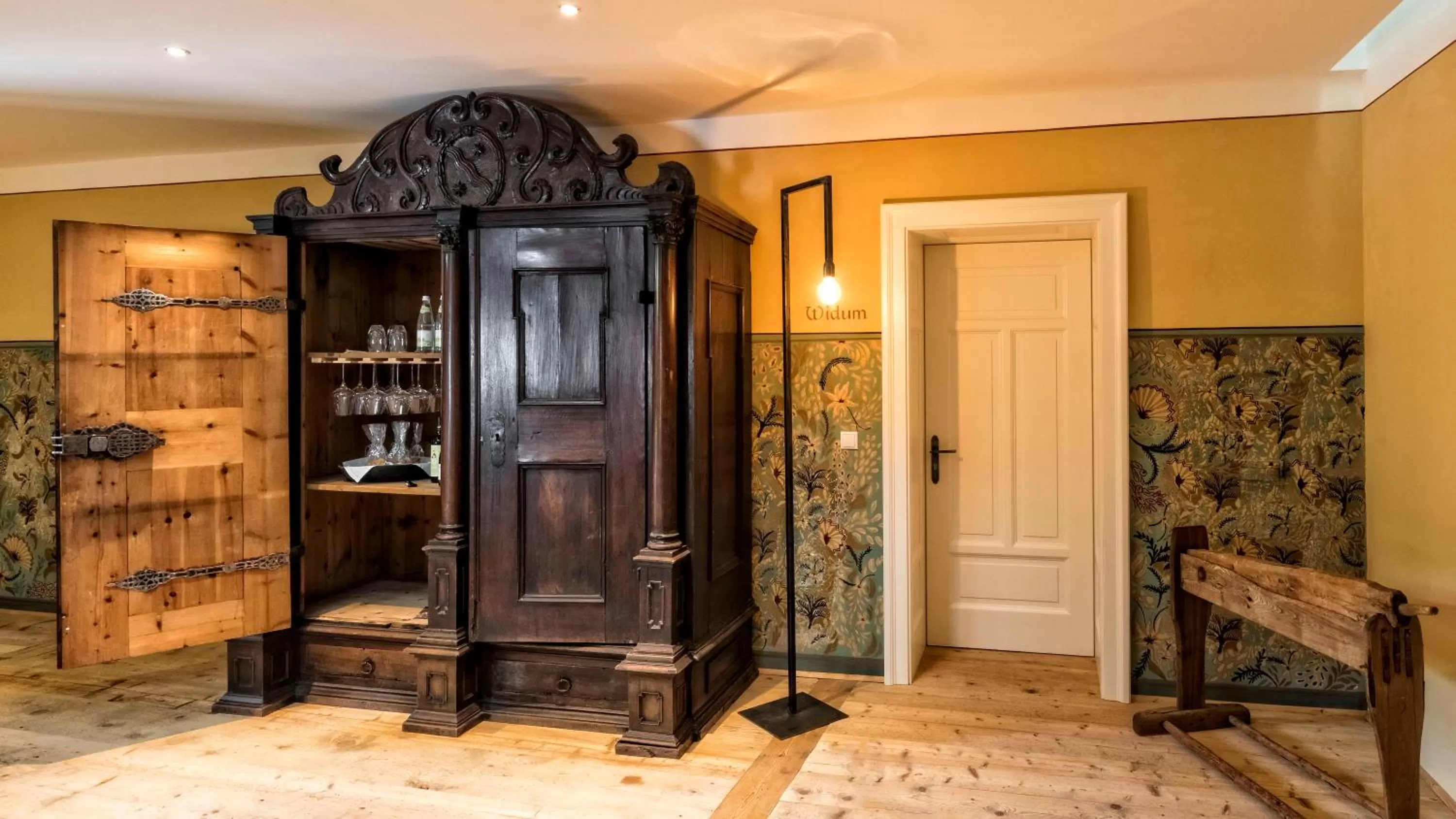 Restaurant/places to eat in Niedermairhof