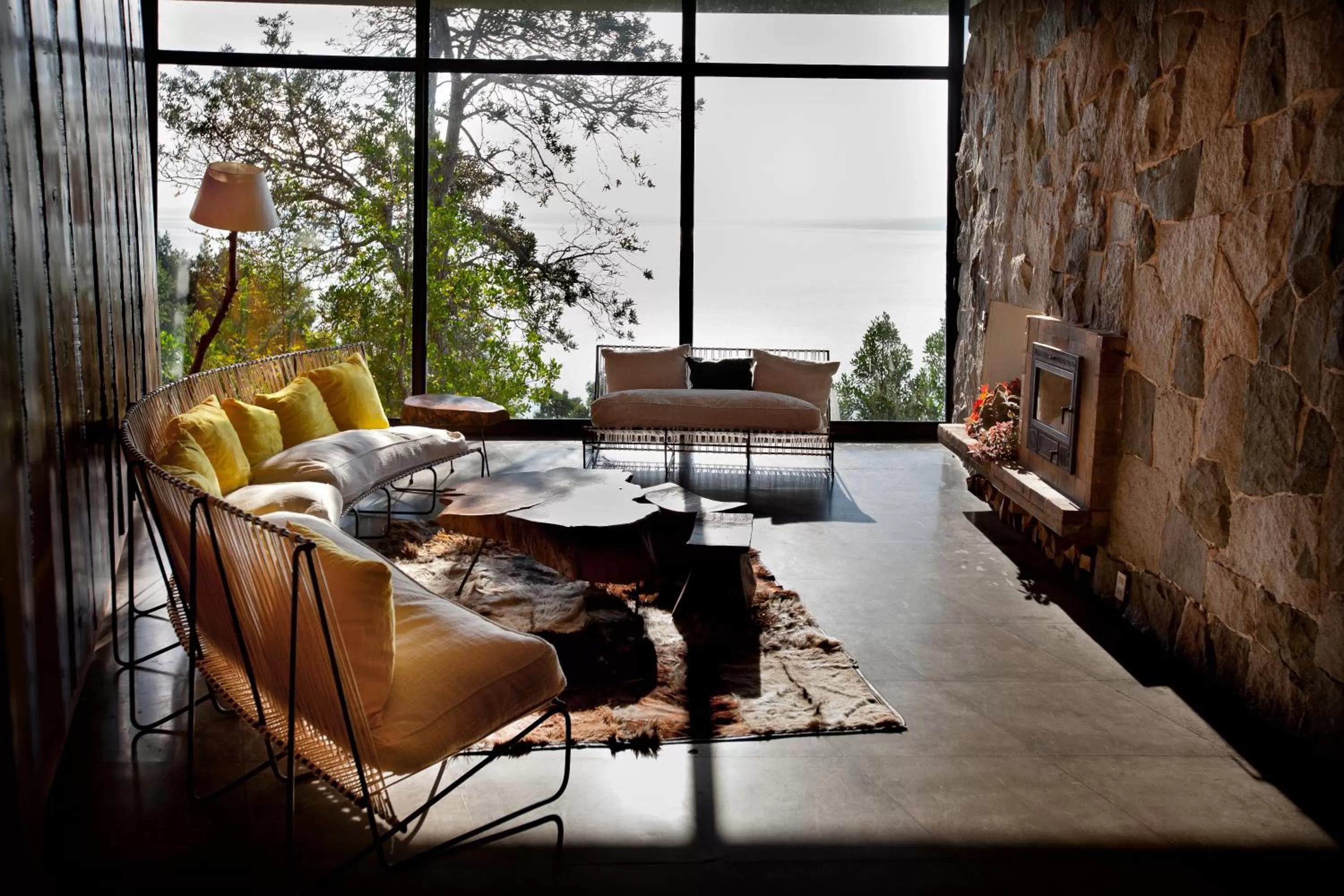 Lounge or bar in Hotel Antumalal