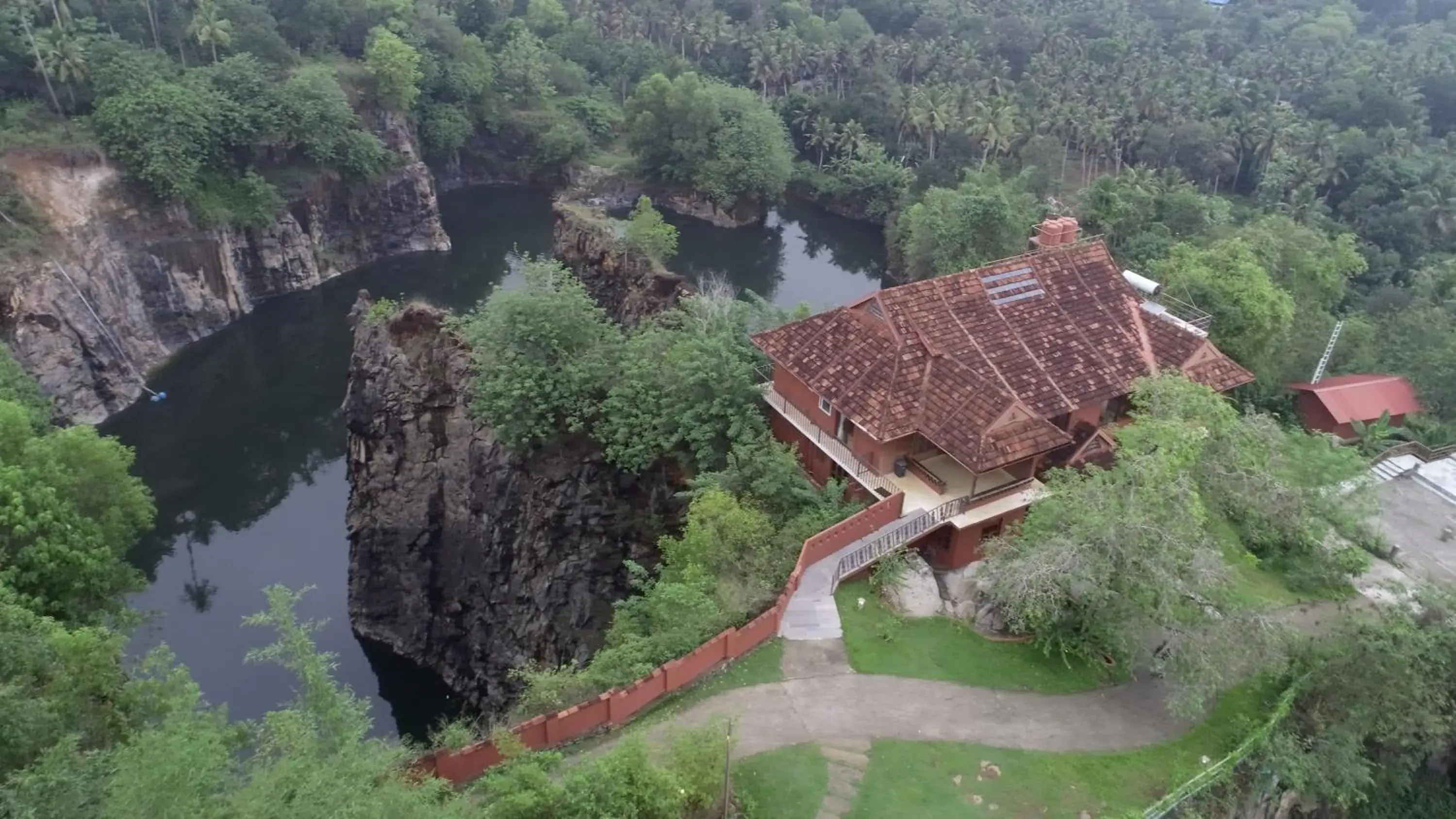 Bird's eye view, Bird's-eye View in Amara Ayurveda Retreat