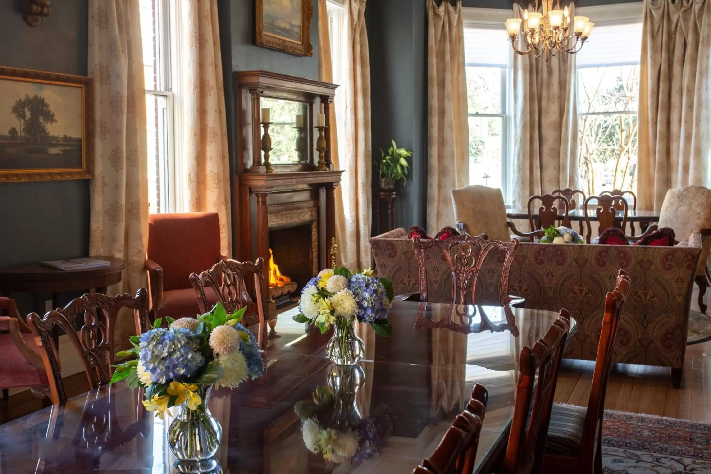 Seating area, Restaurant/Places to Eat in Kehoe House, Historic Inns of Savannah Collection