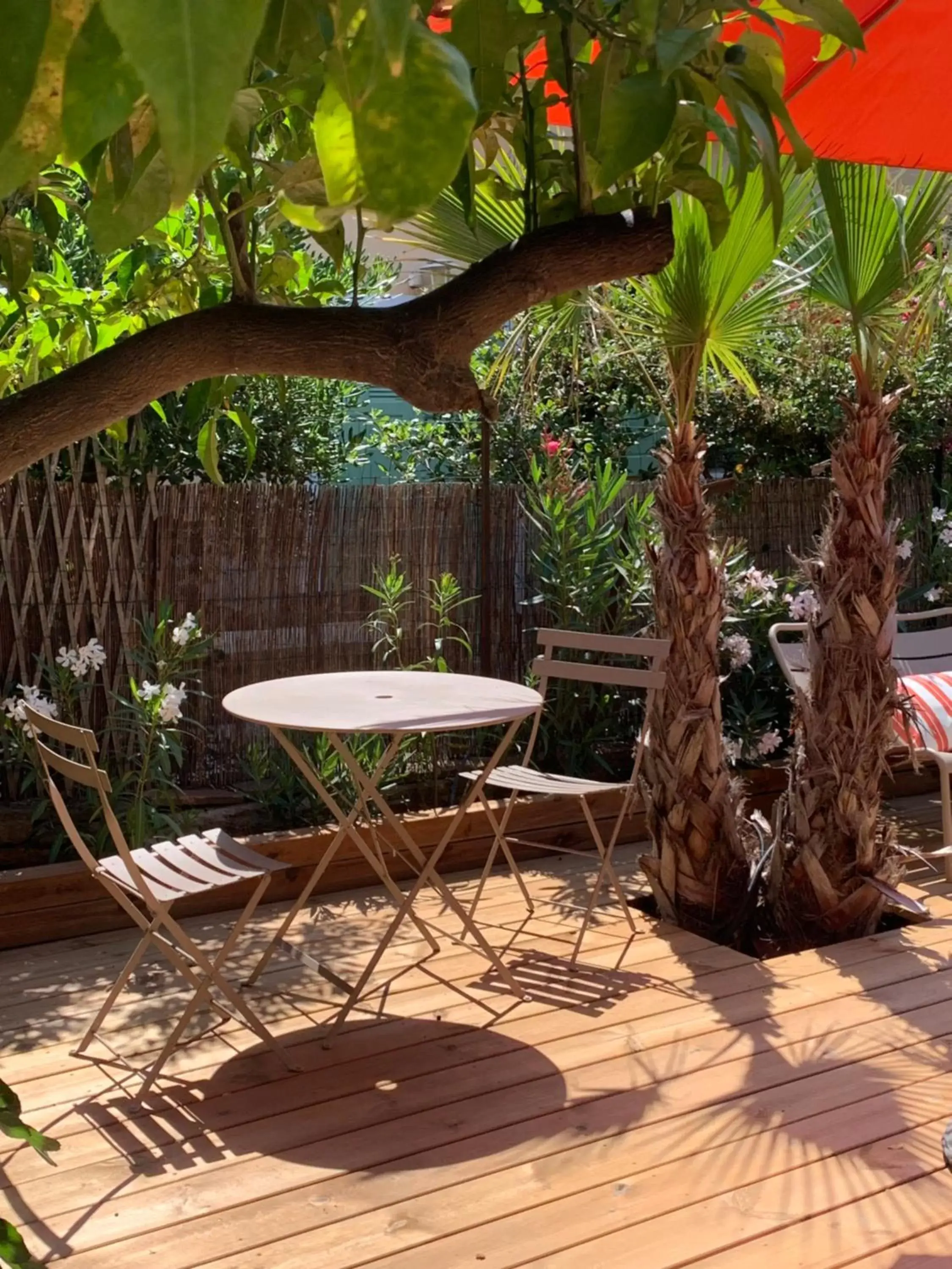 Swimming pool in La villa des Amandiers