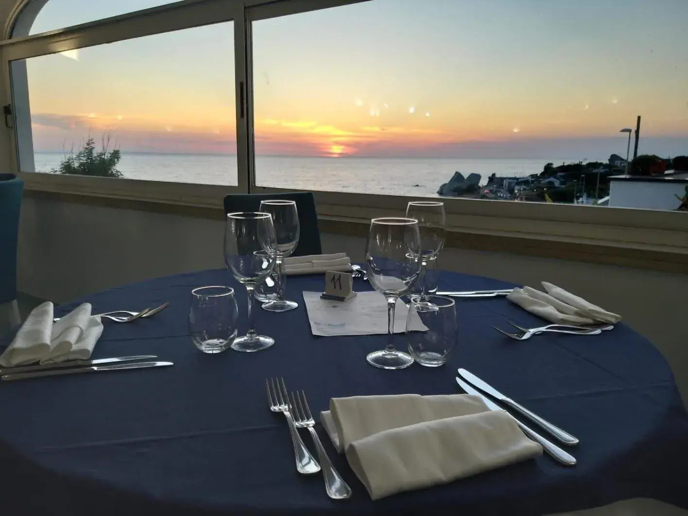 Restaurant/Places to Eat in Hotel Albatros