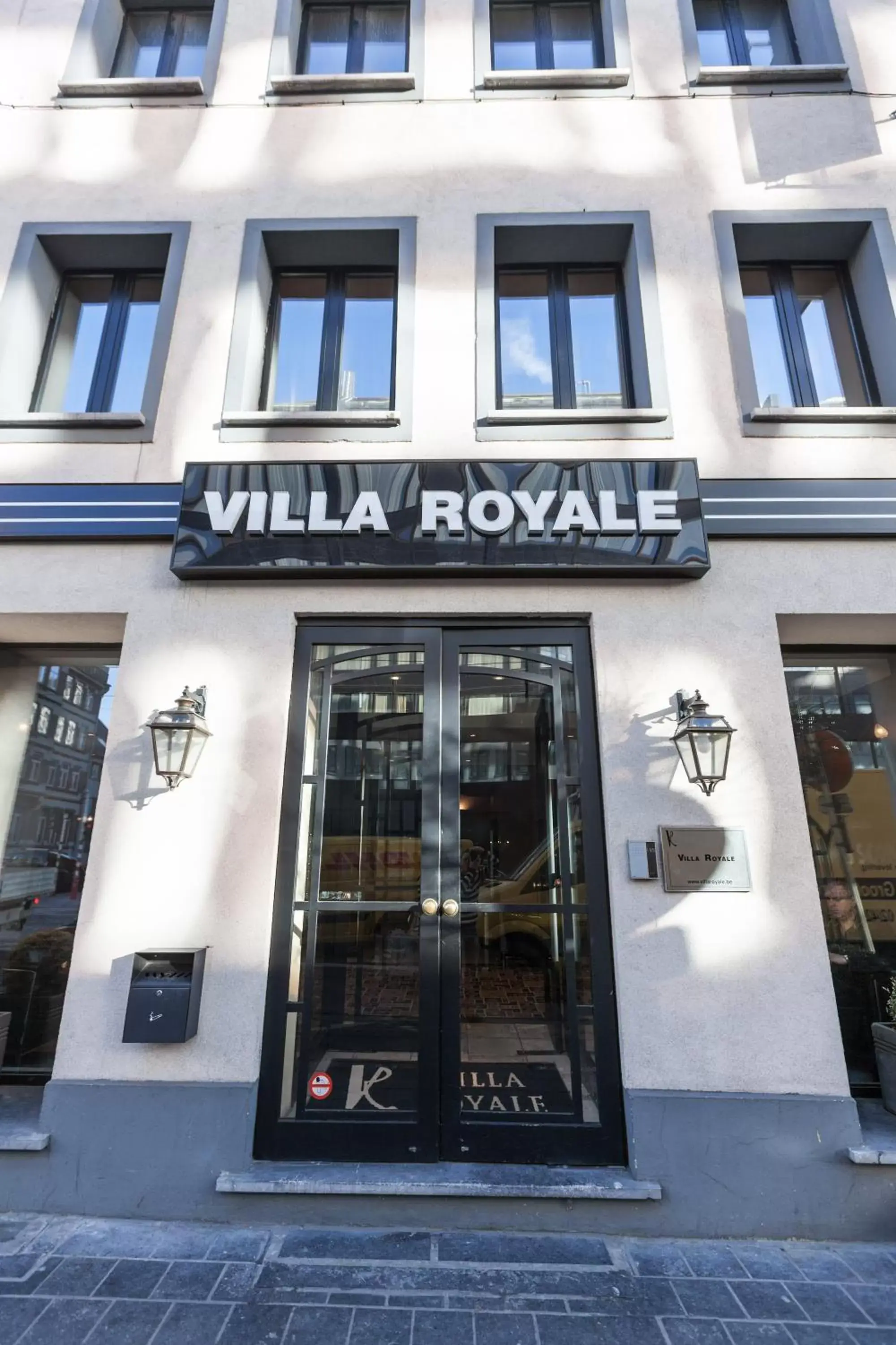 Facade/entrance in Hotel Villa Royale