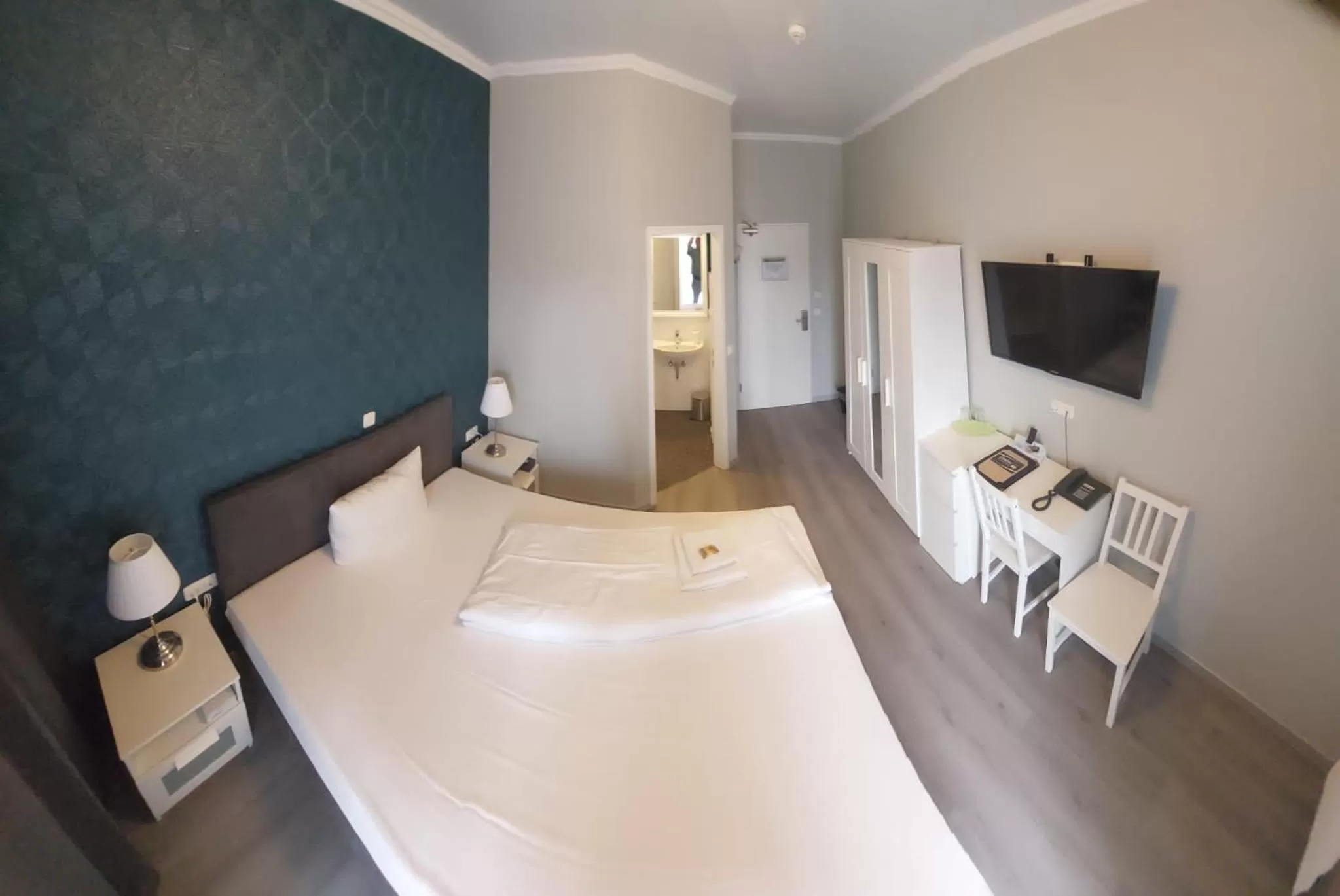 Photo of the whole room, Bed in CASILINO Hotel A 20 Wismar