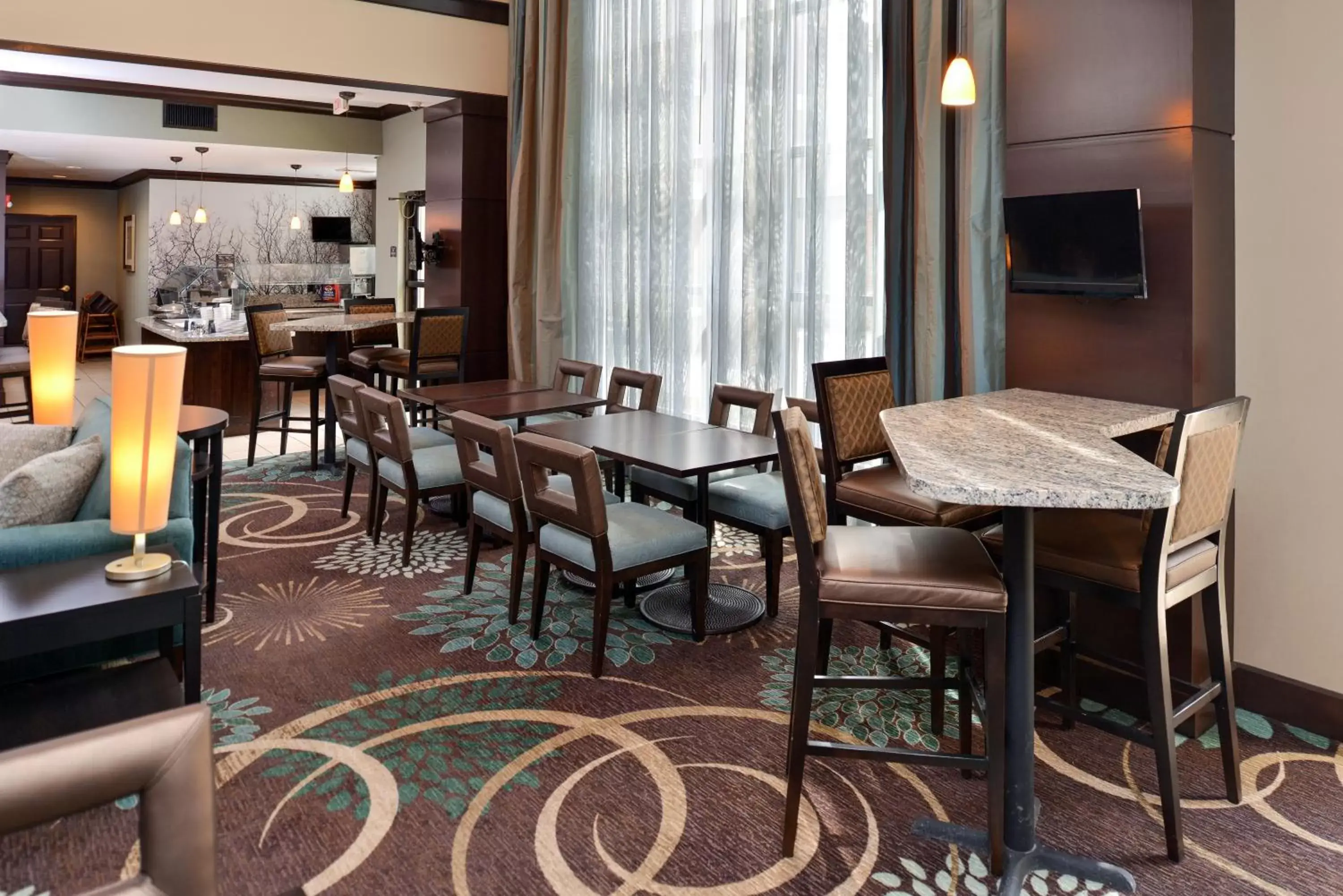 Property building, Lounge/Bar in Staybridge Suites O'Fallon Chesterfield, an IHG Hotel