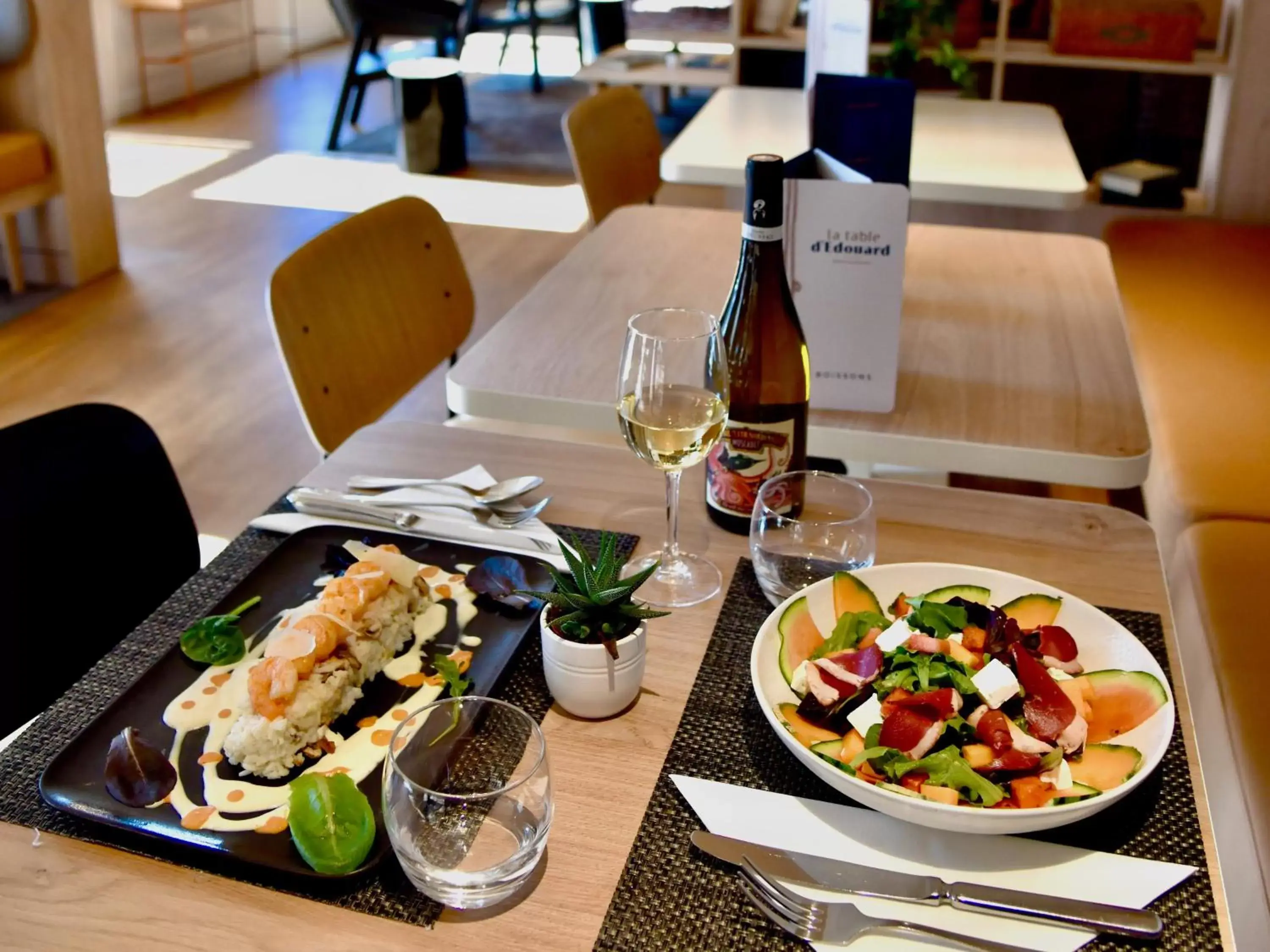 Restaurant/places to eat in ibis Styles Nantes Reze Aéroport