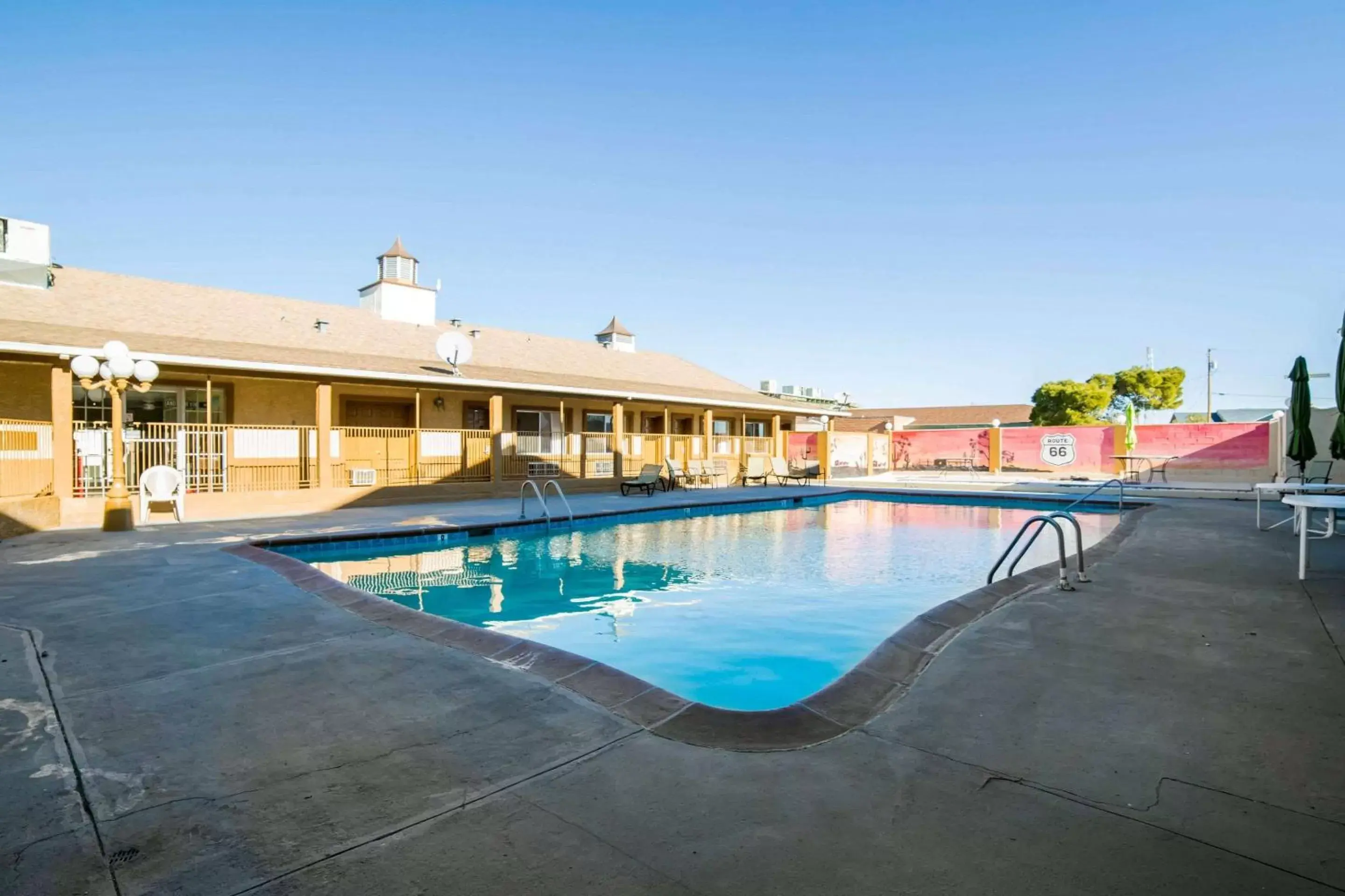 On site, Swimming Pool in Rodeway Inn Kingman Route 66