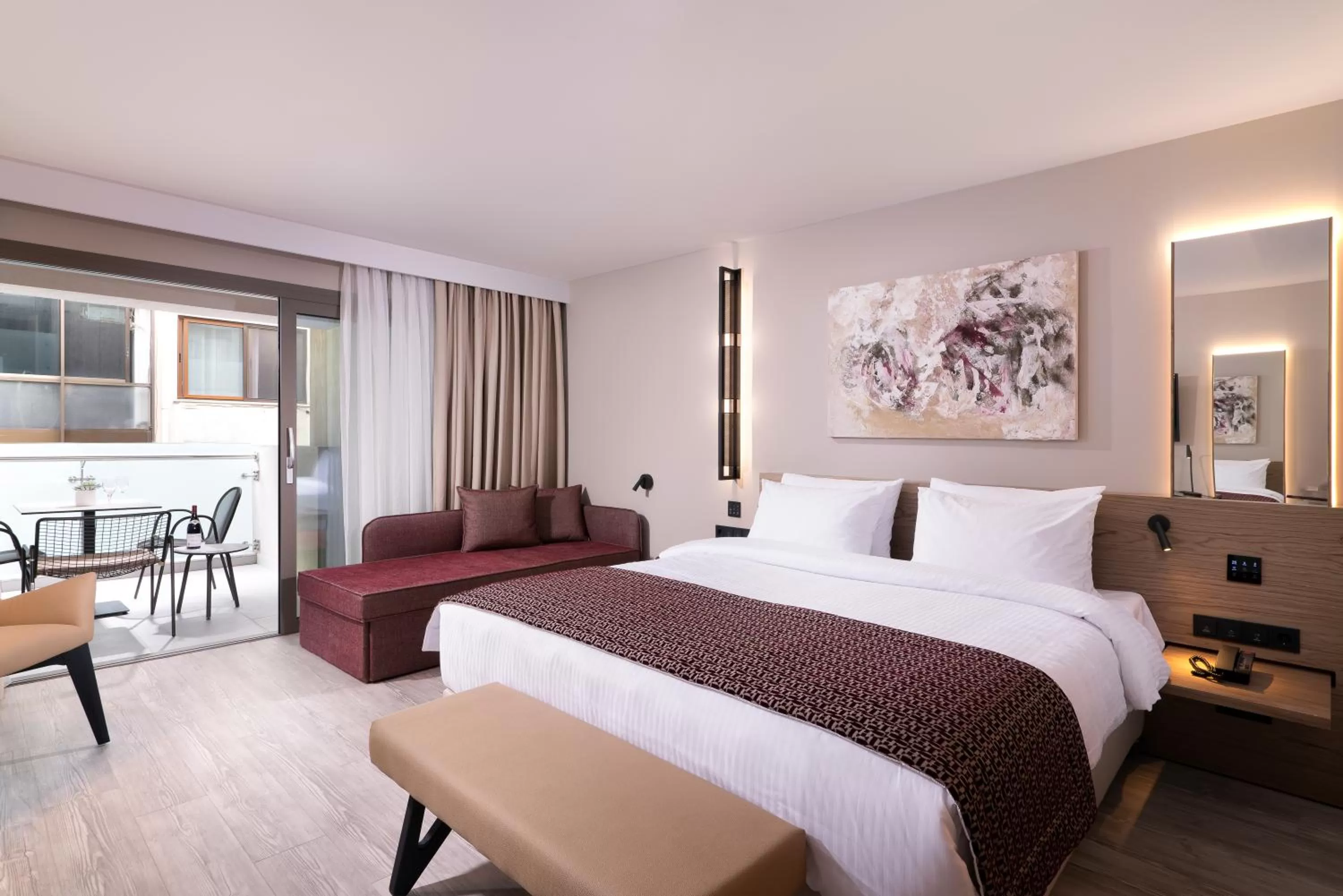 Photo of the whole room, Bed in S Hotel Boutique Thessaloniki