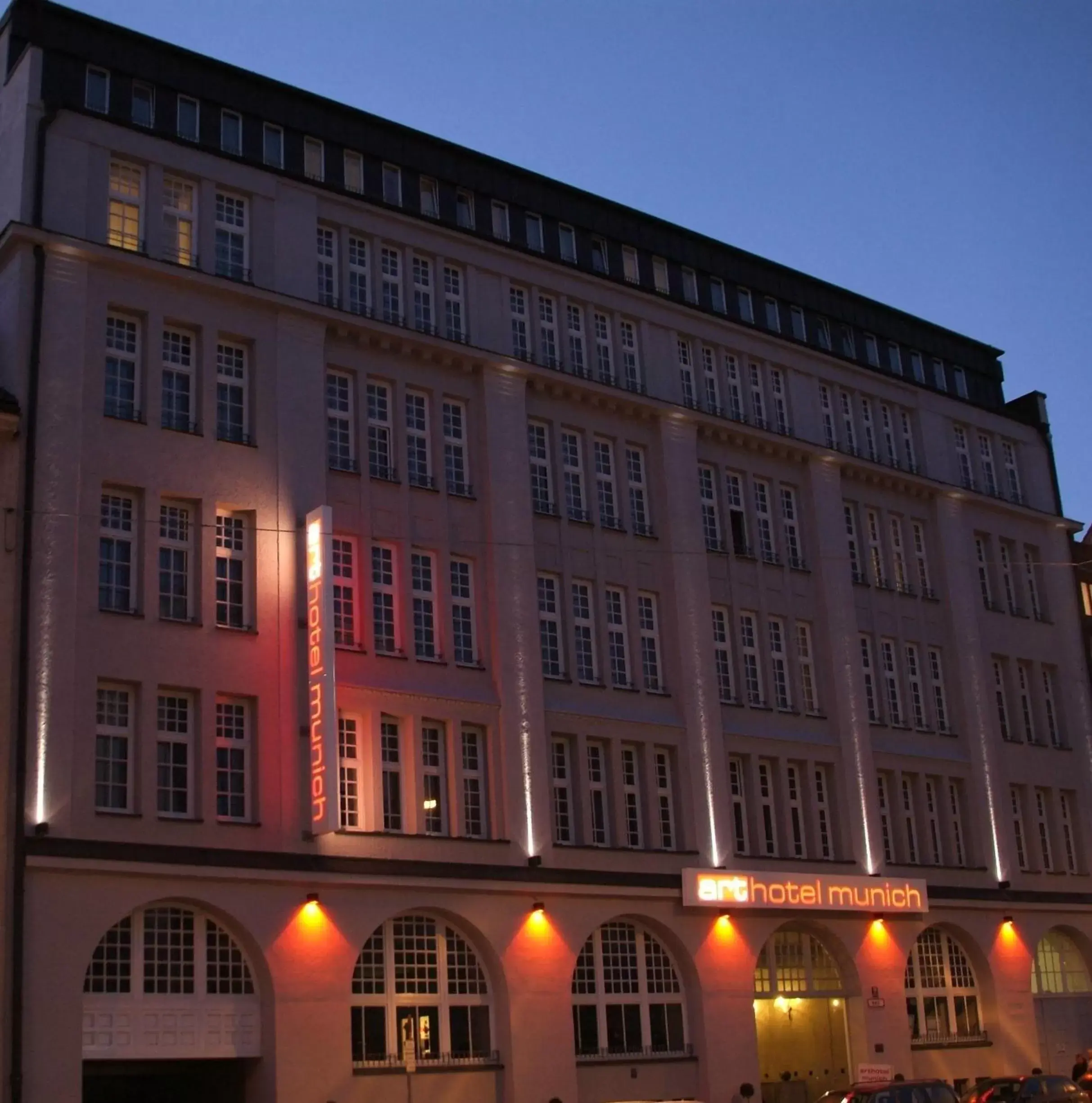 Facade/entrance, Property Building in Arthotel Munich