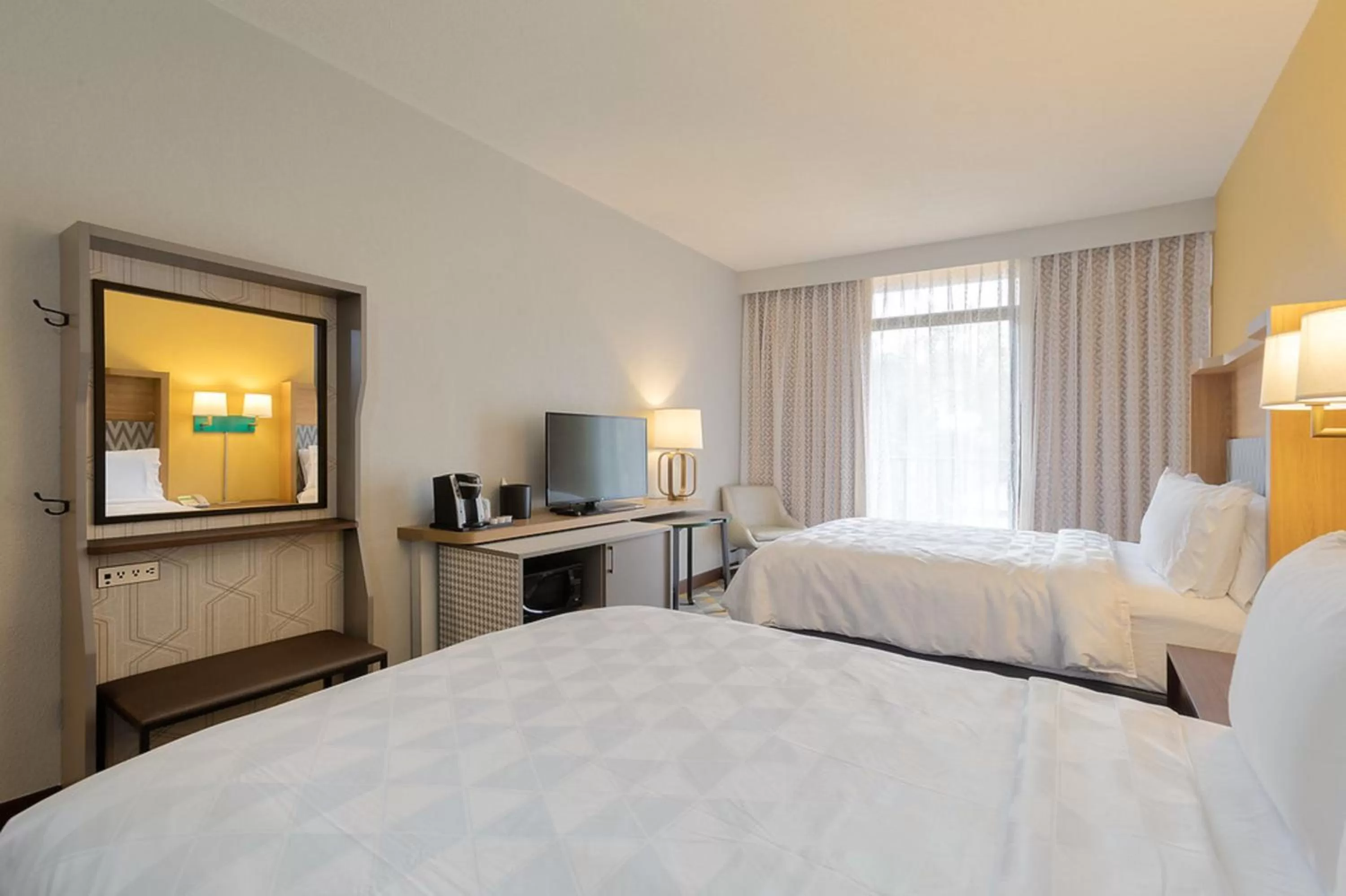 Bed in Holiday Inn & Suites Orlando SW - Celebration Area by IHG