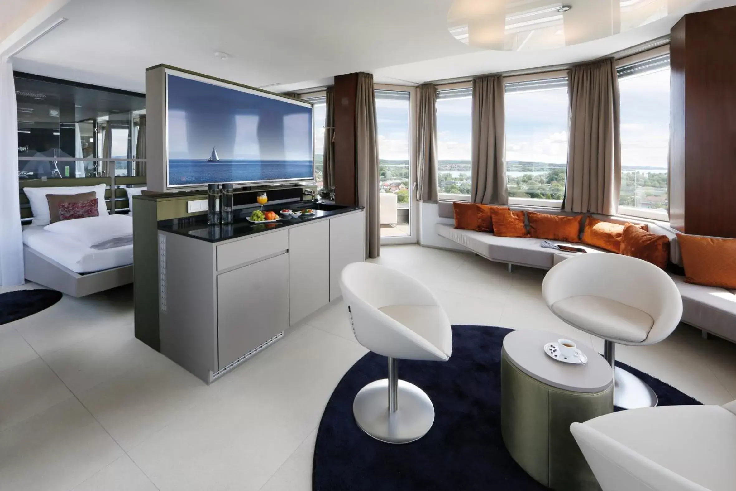 ZELLER Suite with Spa Bath in aquaTurm Hotel & Energie ZELLER Suite with Spa Bath in aquaTurm Hotel & Energie