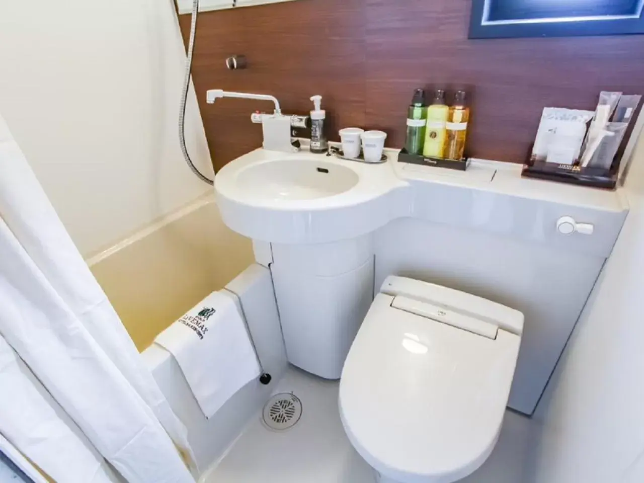 Toilet, Bathroom in HOTEL LiVEMAX PREMIUM Umeda EAST