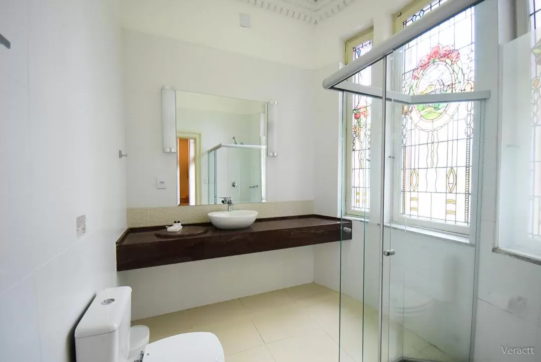 Photo of the whole room in Hotel Praça da Matriz