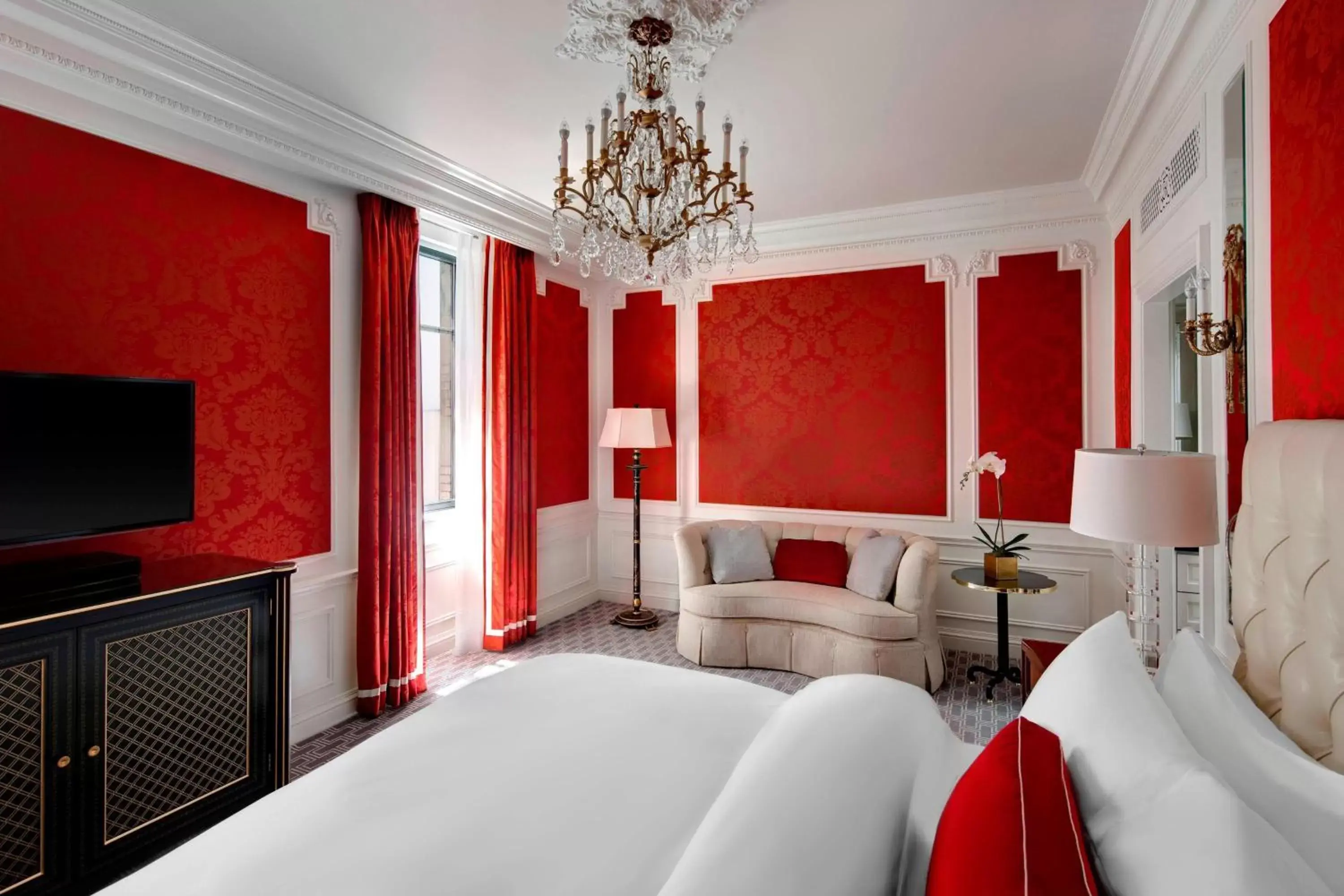 Bedroom, Bed in The St. Regis New York