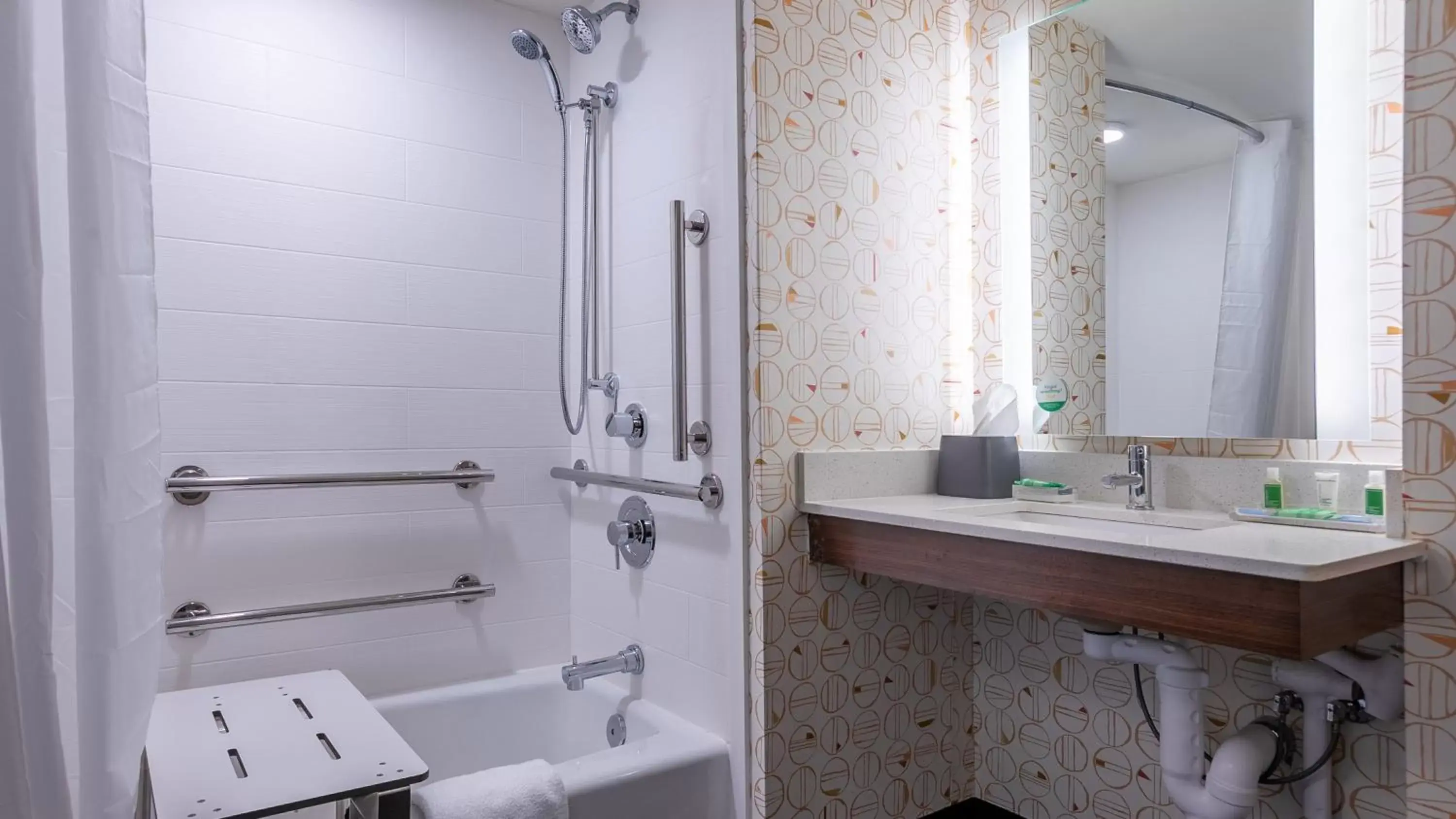 Bathroom in Holiday Inn Panama City, an IHG Hotel