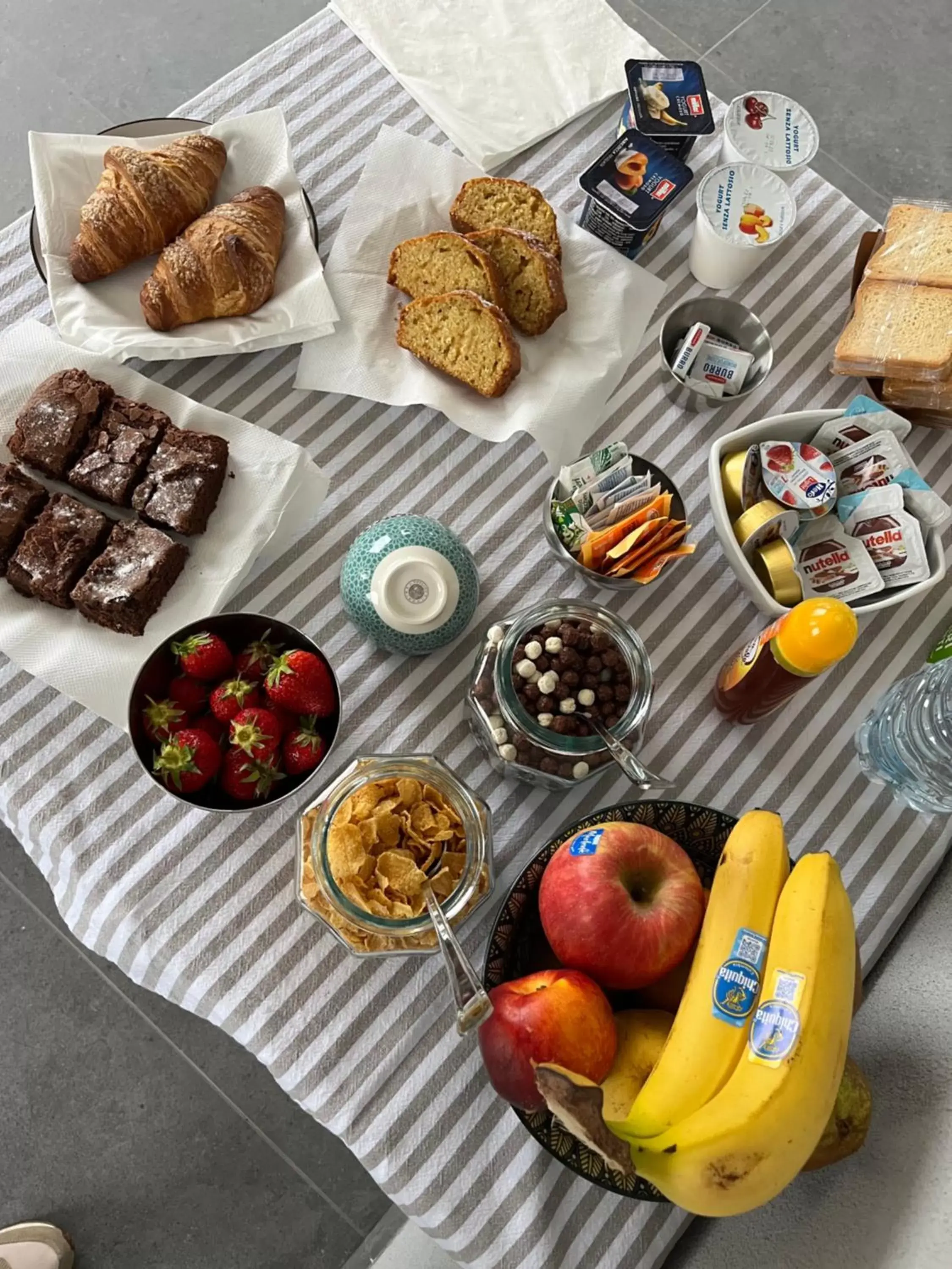 Breakfast in B&B A due passi dal mare