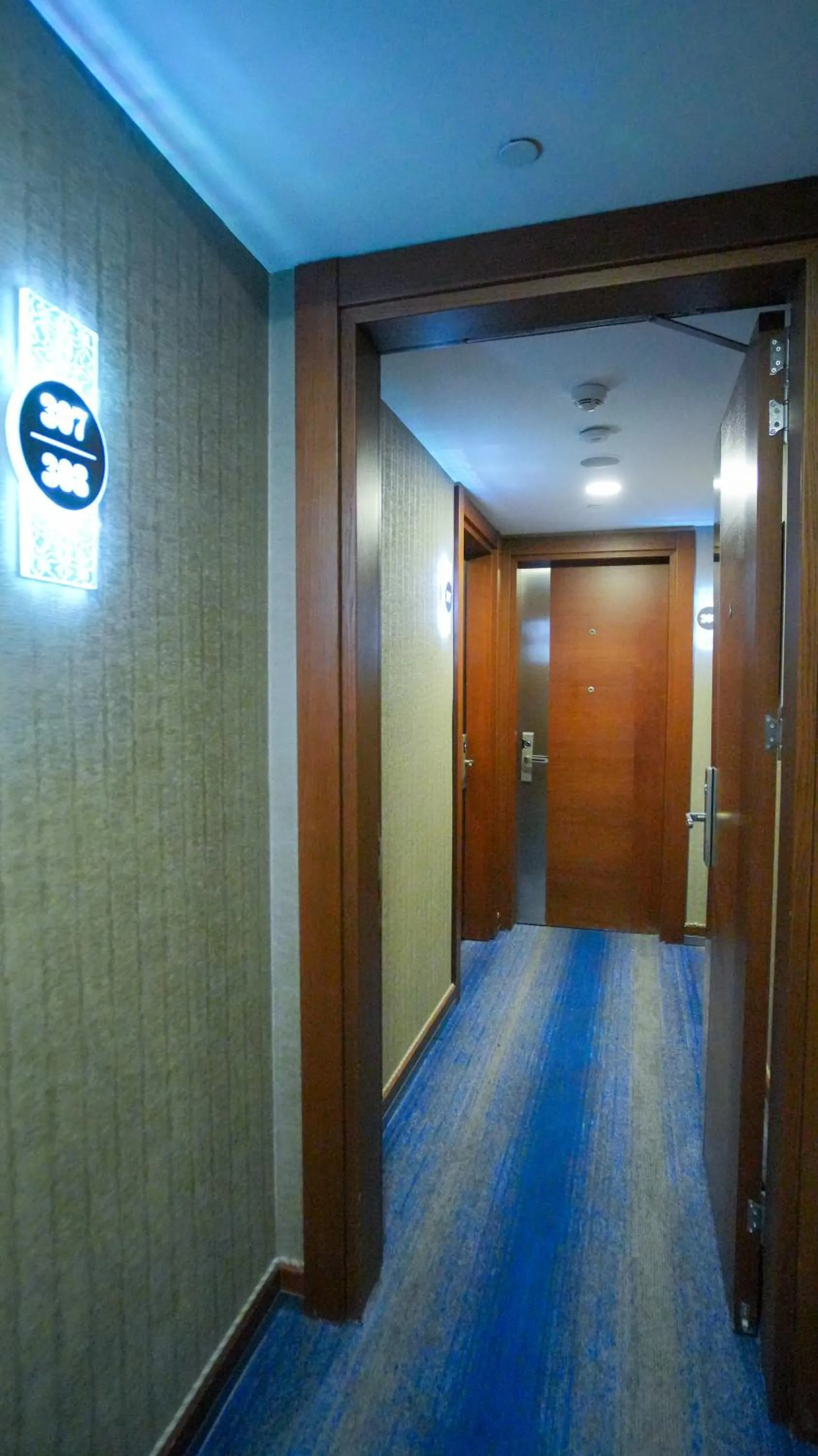 Photo of the whole room in Dosso Dossi Hotels Old City