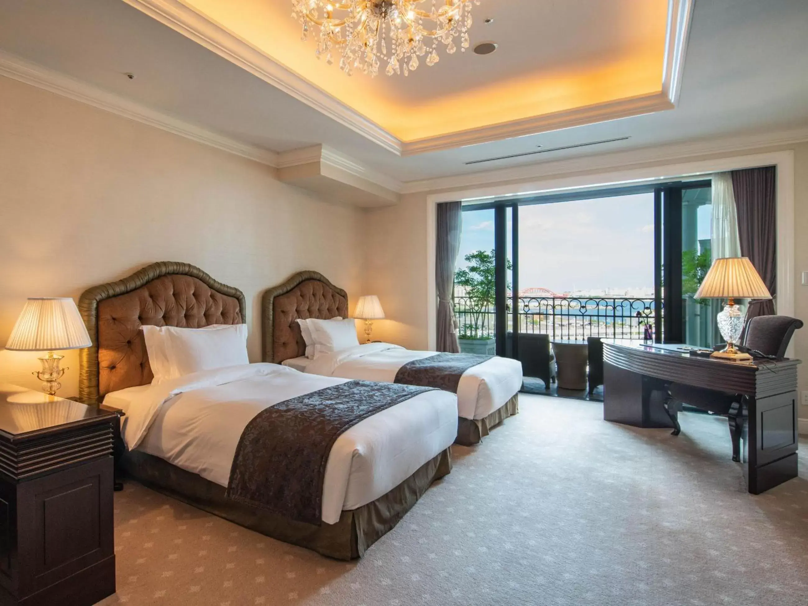 Moderate Twin Room - single occupancy - Executive Floor in Hotel La Suite Kobe Harborland