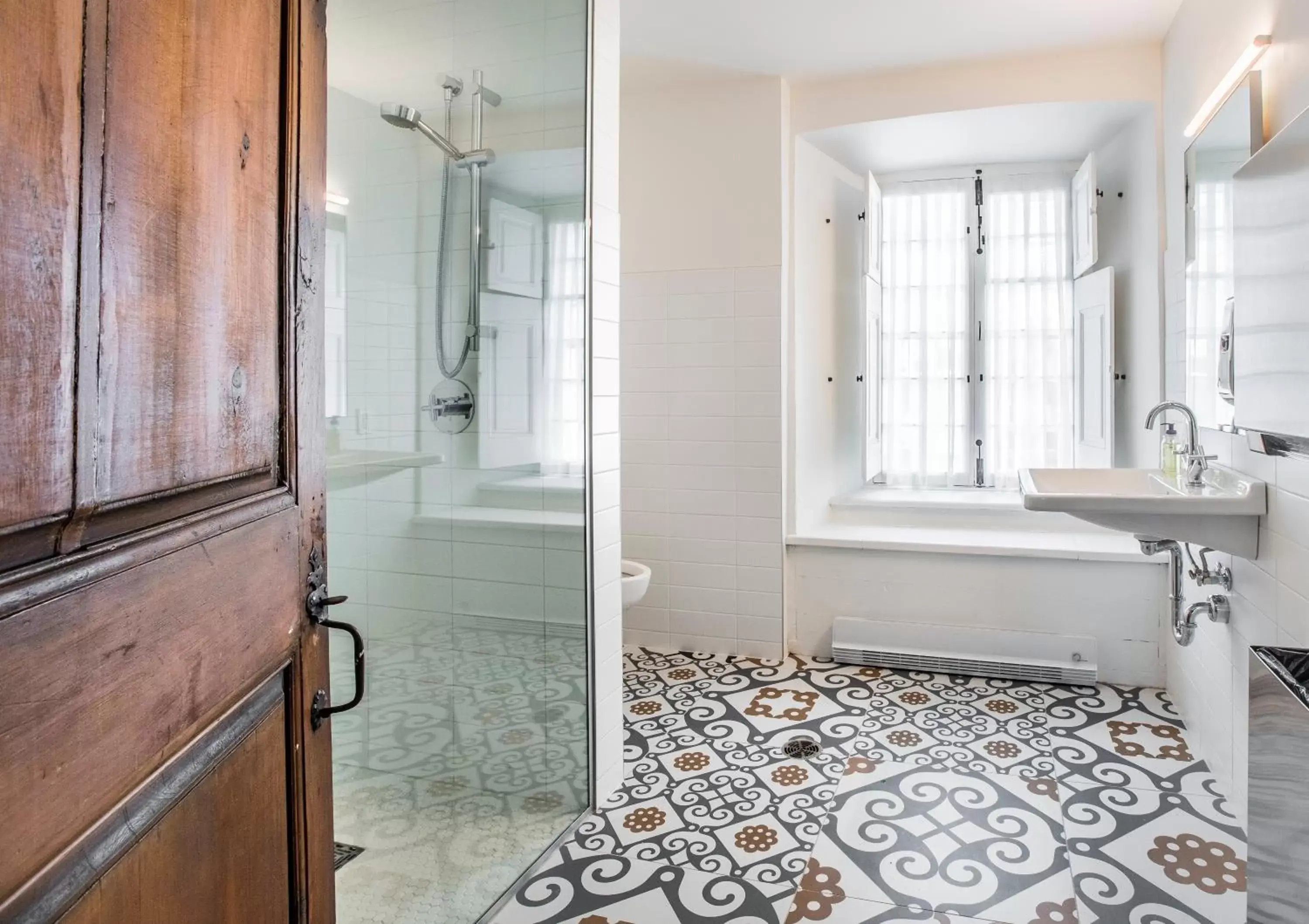 Bathroom in Monastère des Augustines