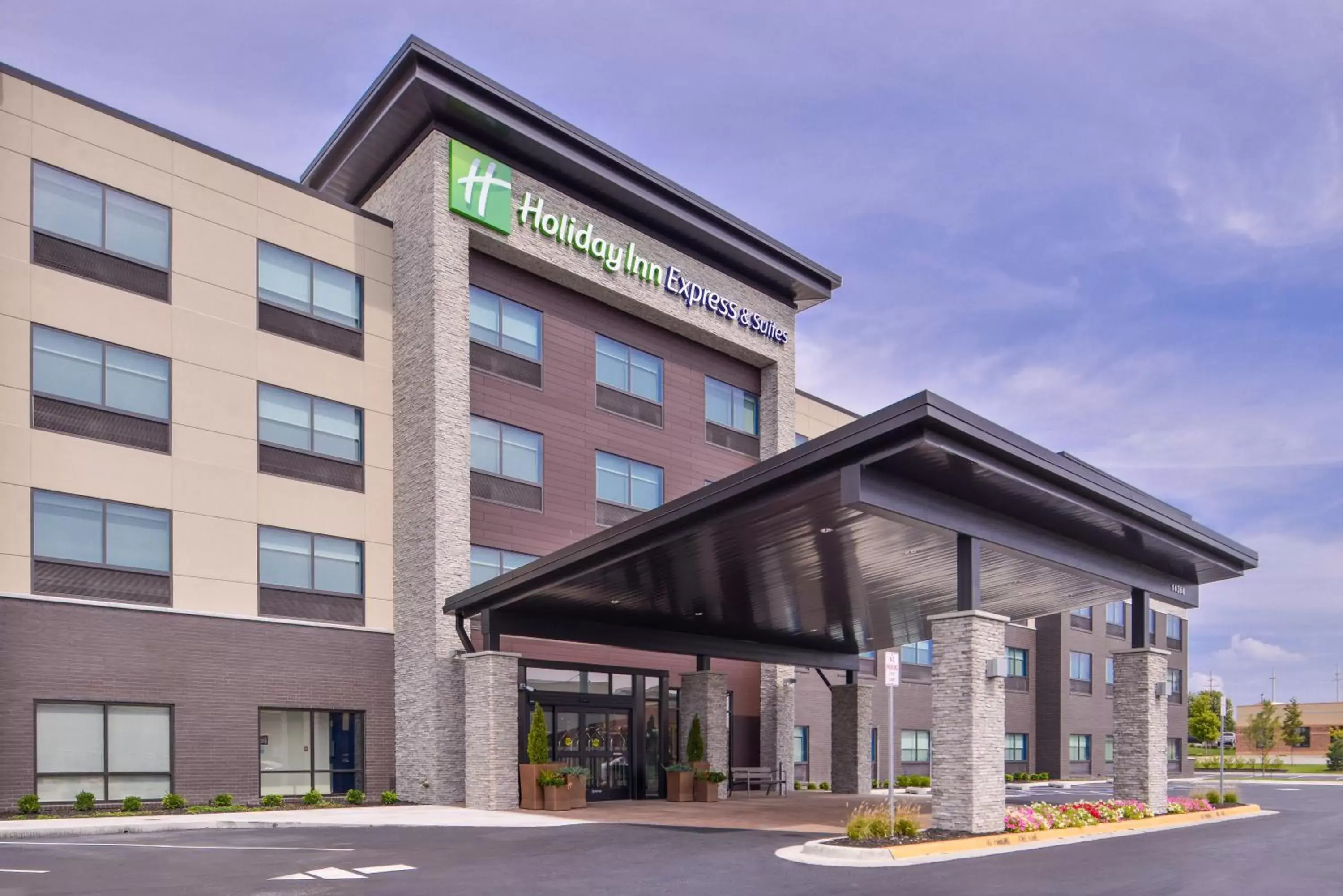 Property building in Holiday Inn Express & Suites - Olathe West, an IHG Hotel