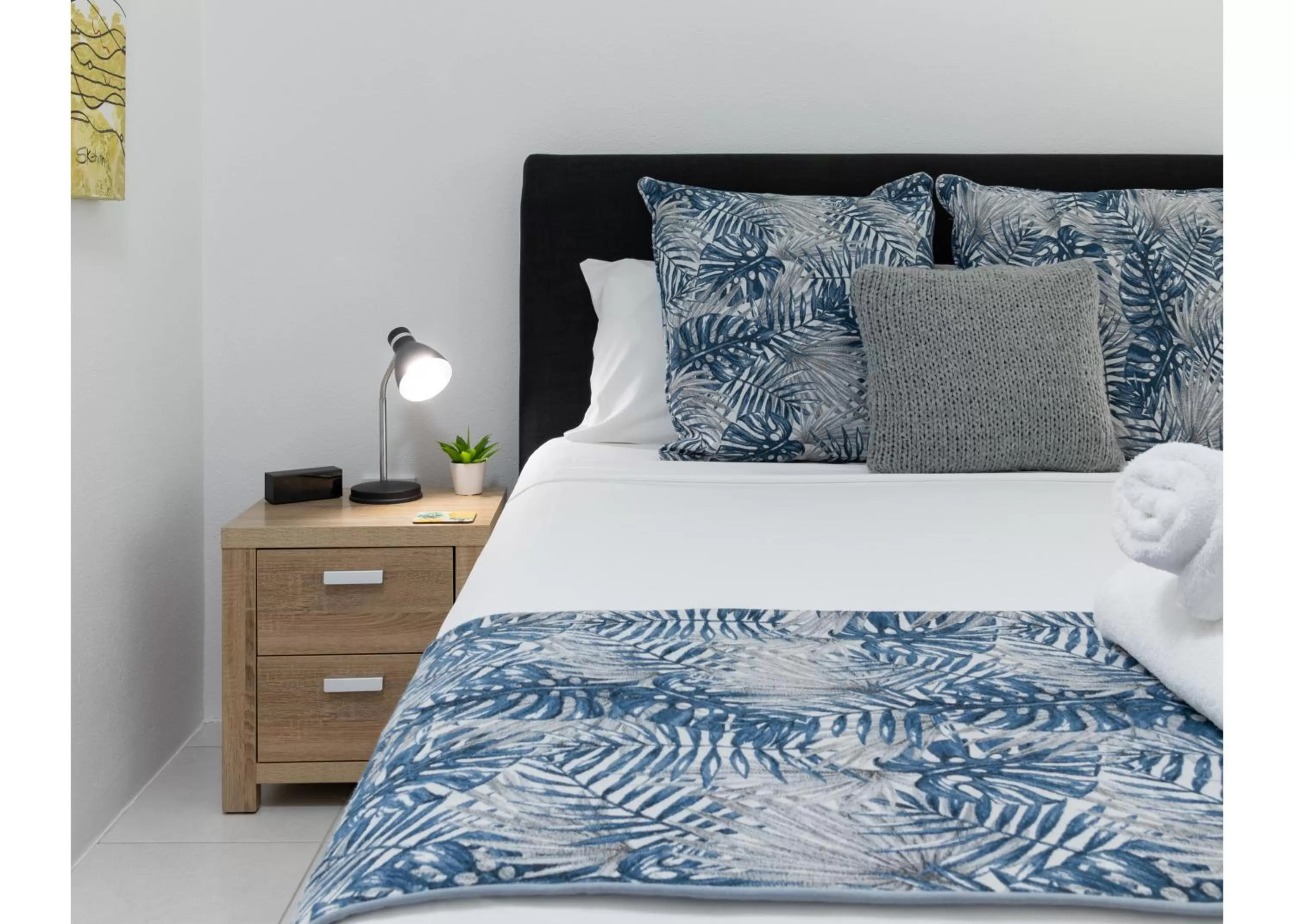 Bedroom, Bed in Lychee Tree Holiday Apartments