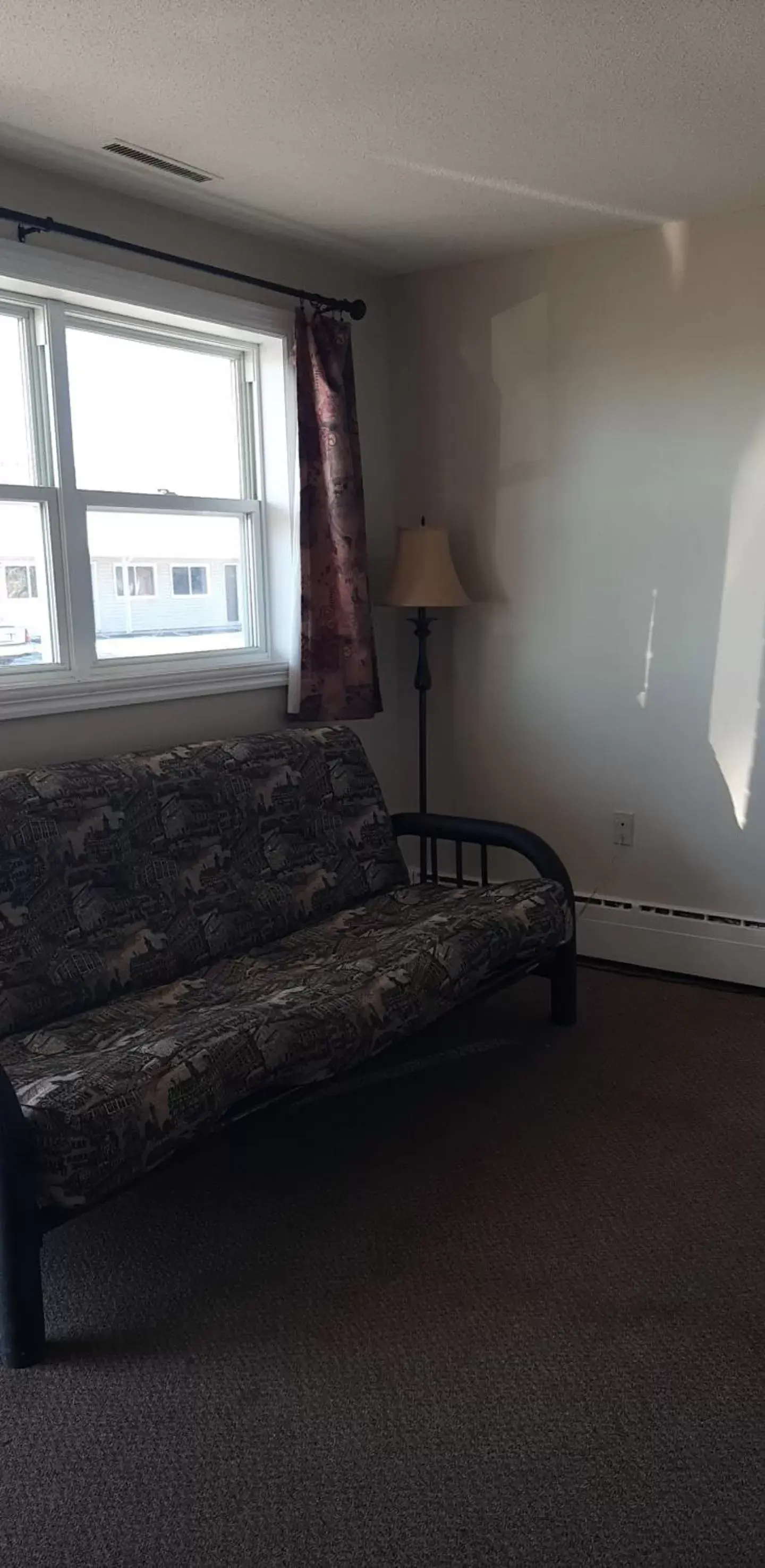 Kitchen or kitchenette, Seating Area in Fundy Line Motel