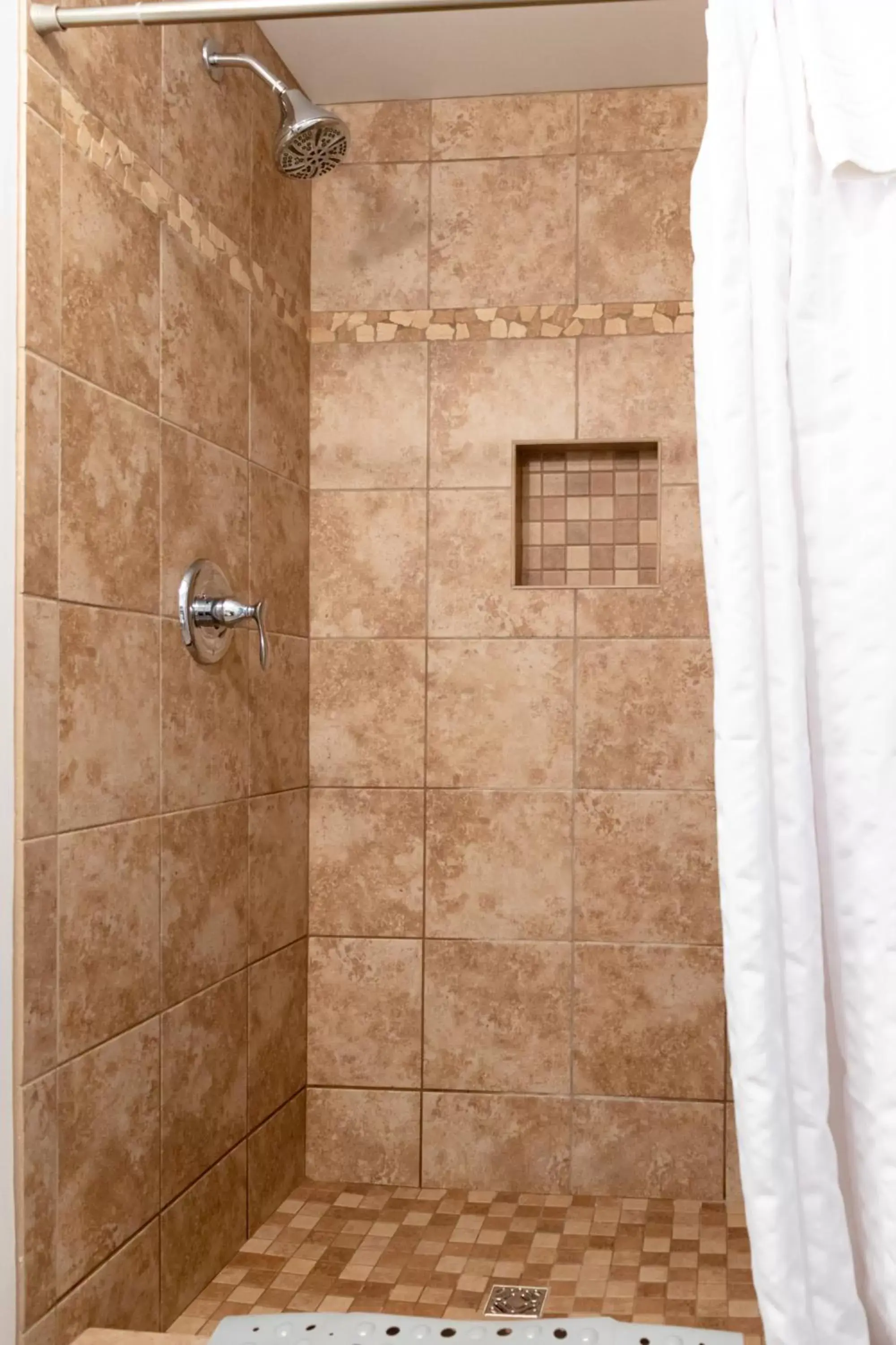 Bathroom in Hotel Frankfort & Restaurant