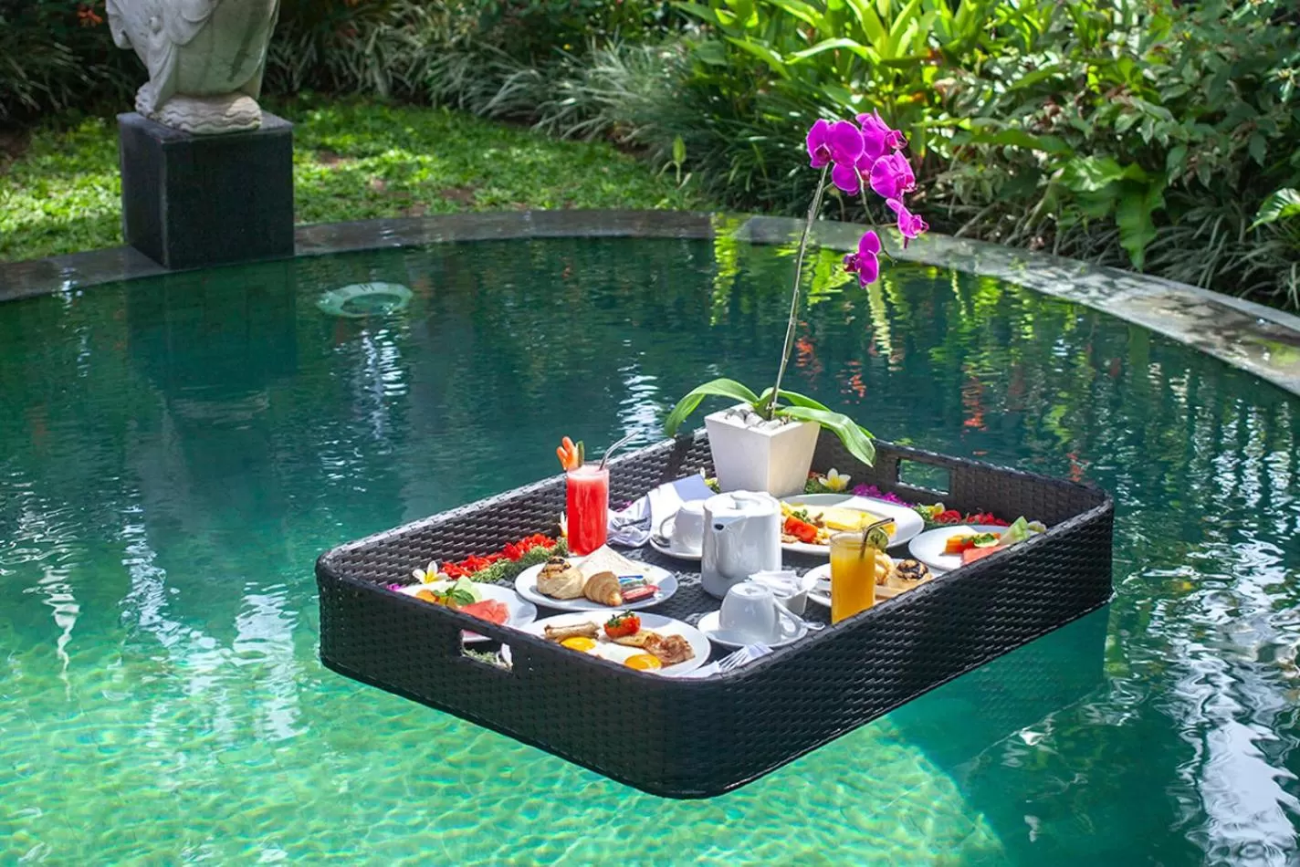 Food and drinks in The Kalyana Ubud Resort