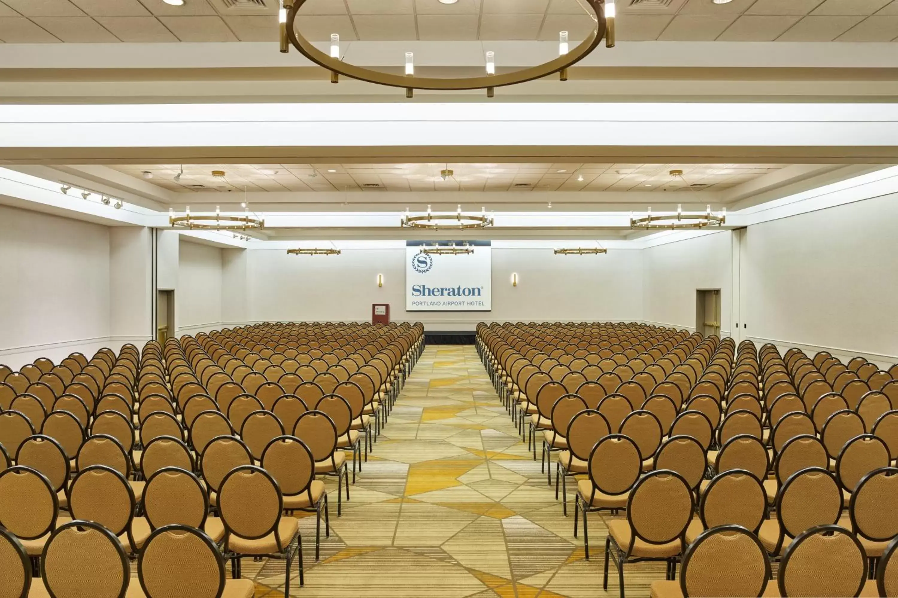 Meeting/conference room in Sheraton Portland Airport Hotel